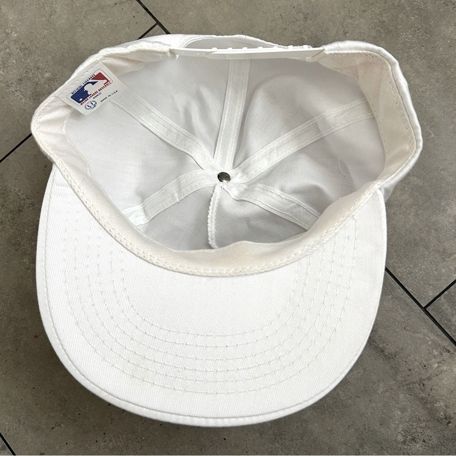 MLB NEW 1989 vintage Chicago cubs N.L. East champs baseball hat Size ONE SIZE - 5 Thumbnail