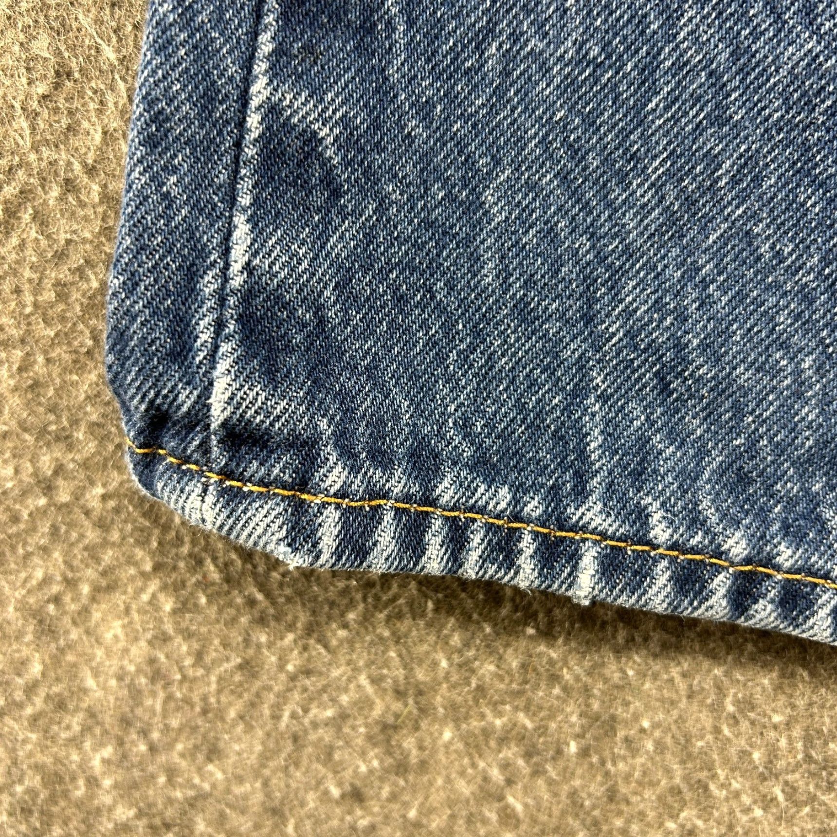 Levi's Levi's Jeans Men 32x34 501 Levi's 501 Series Medium Wash Blue Regular Straight Distressed Pockets 5-Pocket Denim Button Fly Size US 32 / EU 48 - 7 Thumbnail