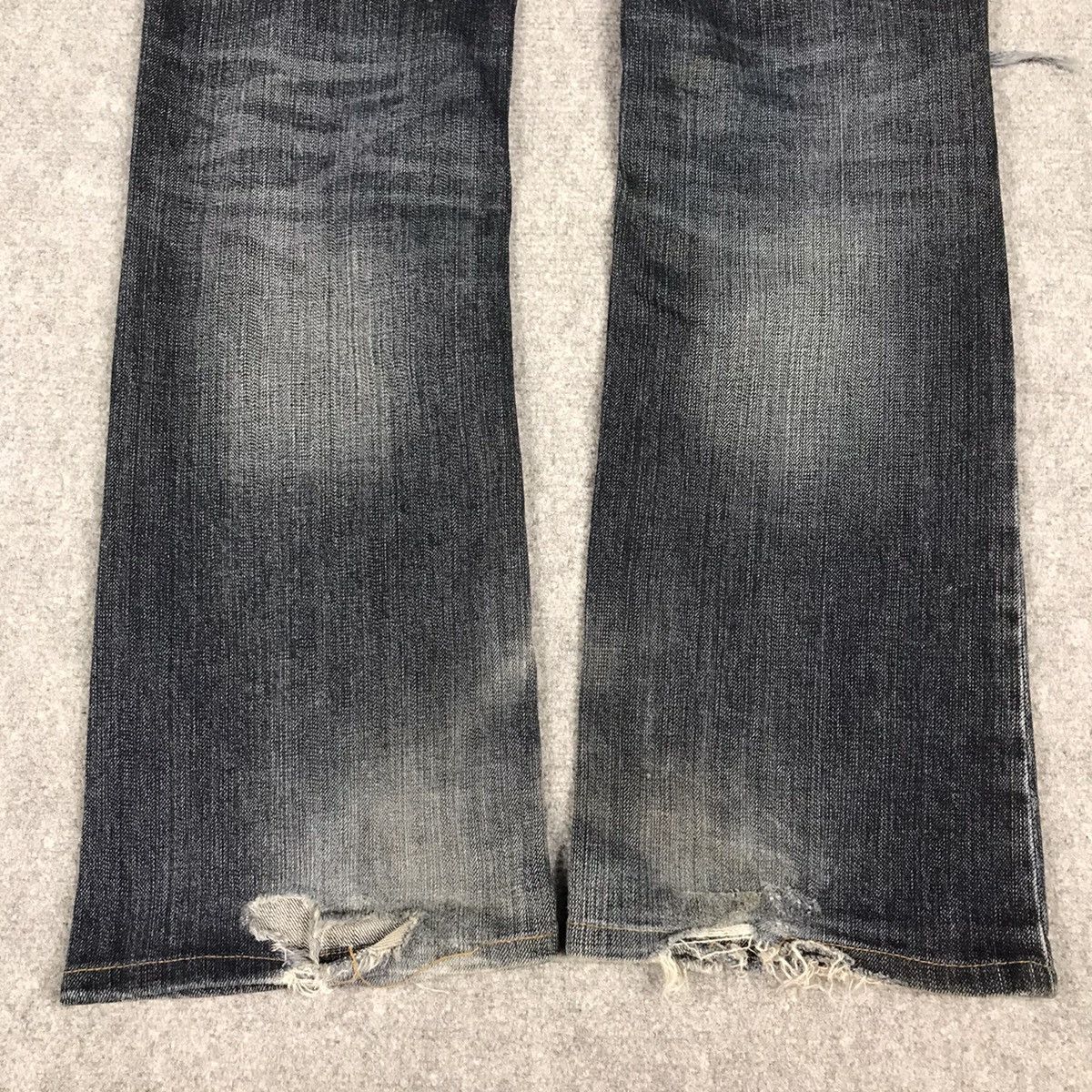 Hysteric Glamour × Japanese Brand FLARE SEMANTICDESIGN DISTRESSED DENIM BOOTCUT PANTS Size US 30 / EU 46 - 11 Thumbnail