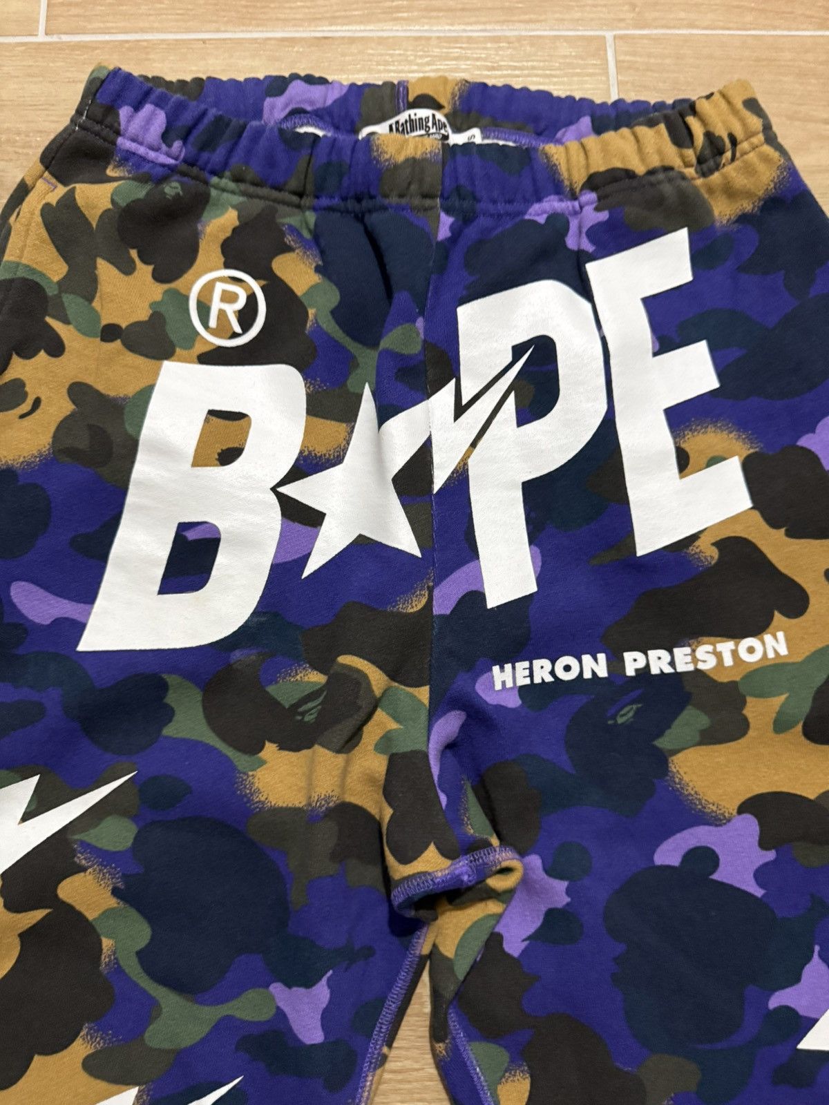 Bape × Heron Preston BAPE x Heron Preston Multi Color Star Sweatpants Size US 30 / EU 46 - 2 Thumbnail