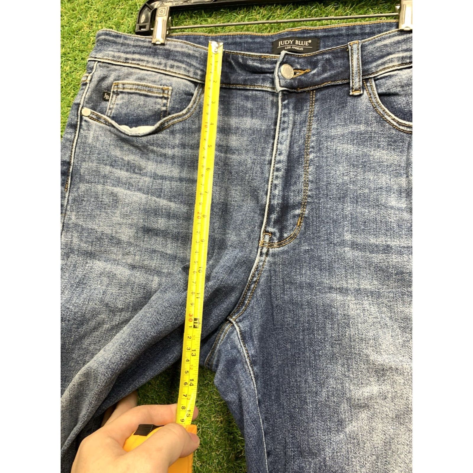 Vintage Judy Blue Jeans Womens 18W Slim Fit Blue Denim 37x30 Medium Wash 5-Pocket Stretch Tapered Regular Rise High Waist Jeans Womens Size 40" / US 18 - 7 Thumbnail