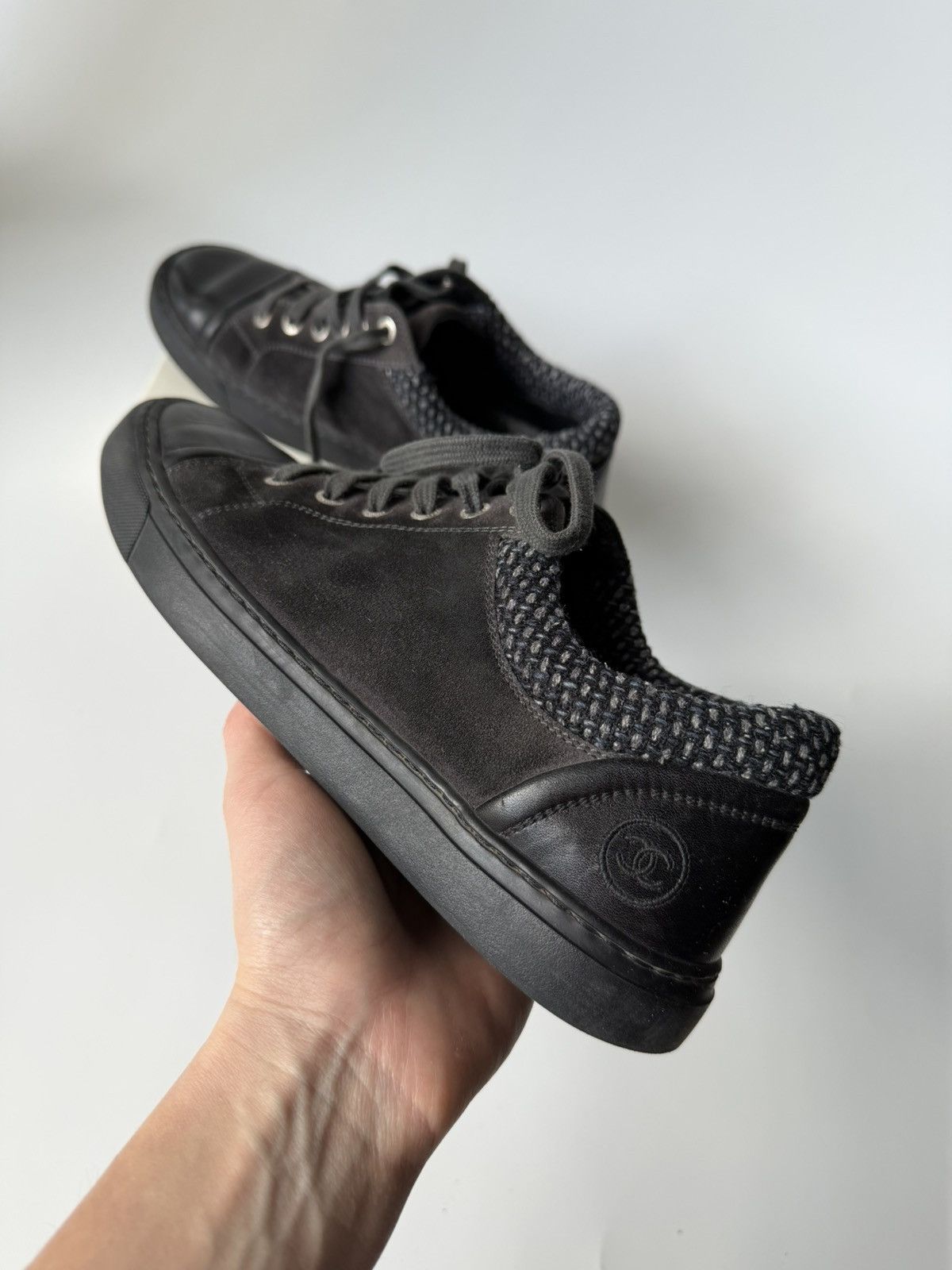Chanel CHANEL Gray Black Suede Tweed Low Top Lace Up Sneaker Shoes Size US 7 / IT 37 - 13 Thumbnail