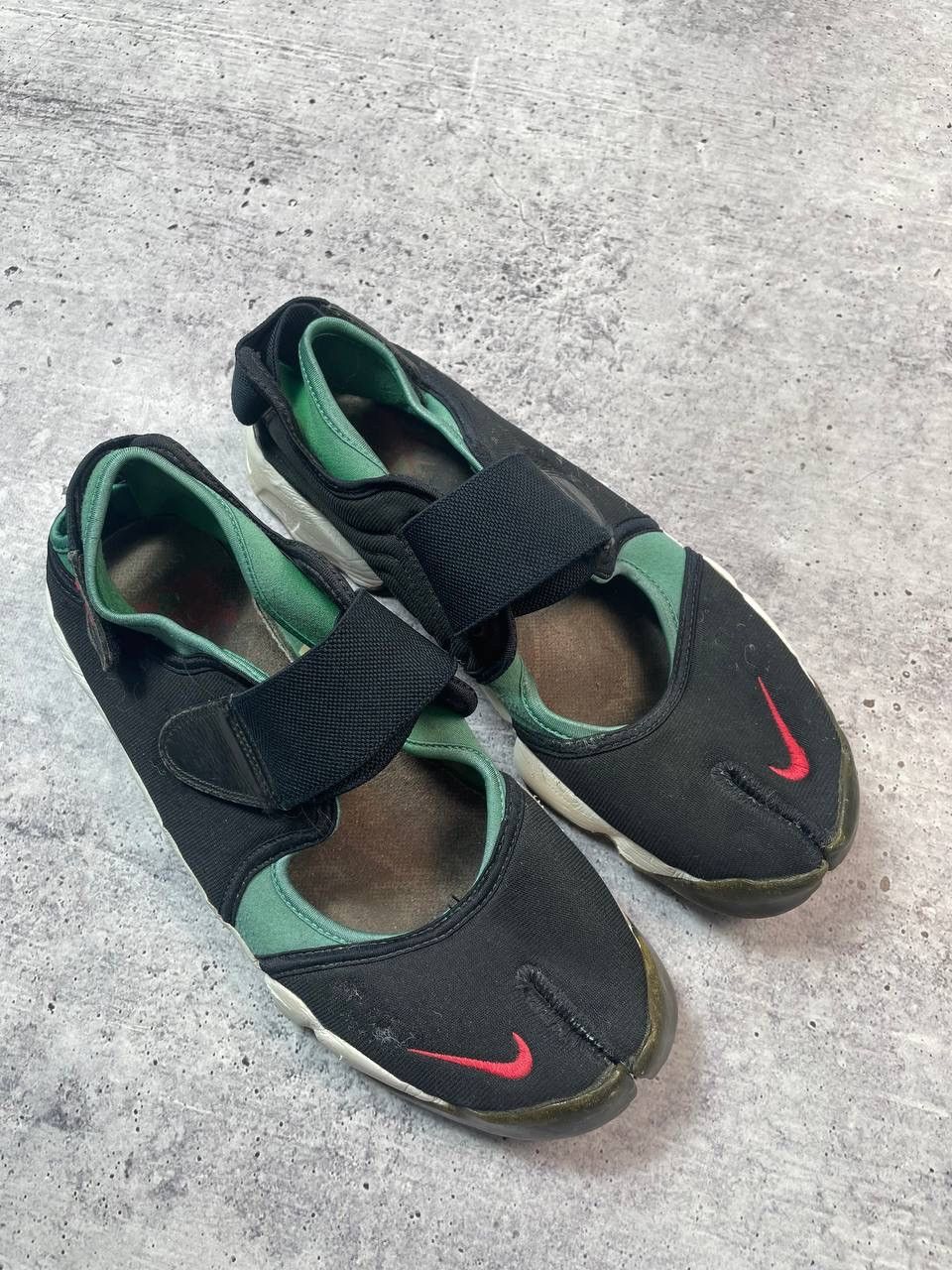 Nike Vintage 2007 Nike Rift Tabi 10 Years Anniversary Shoes Y2K Size US 11 / EU 44 - 2 Thumbnail