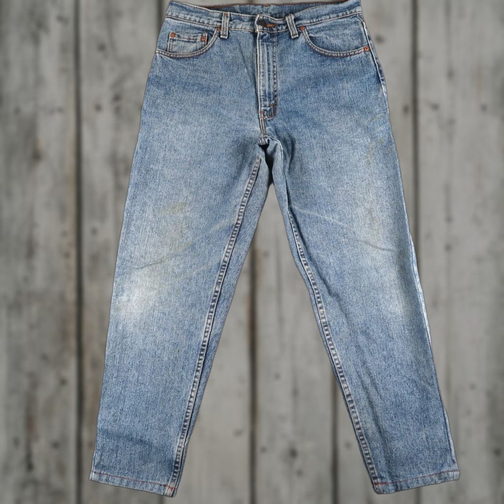Levi's VINTAGE Levi's 550 Jeans Denim Blue 34x30 32x27.5 USA Made Men Relaxed 90s 5-Pocket Denim Distressed Belt Loops Size US 34 / EU 50 - 1 Thumbnail