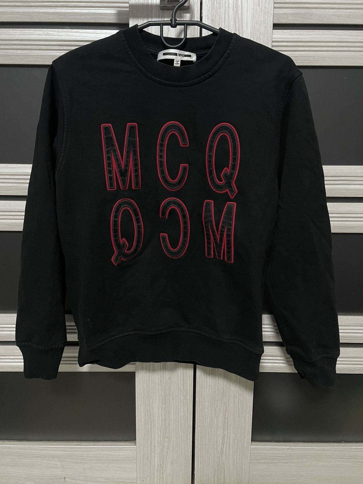 Alexander McQueen × McQ Alexander McQueen Alexander McQueen MCQ Logo Sweatshirt Black Size US S / EU 44-46 / 1 - 1 Thumbnail