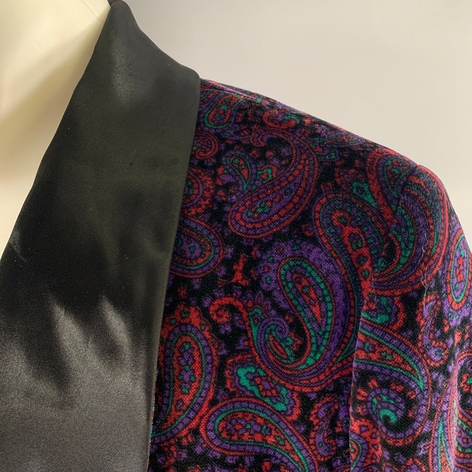 Bullock & Jones BULLOCK&JONES M Black Purple Paisley Velvet Shawl Jacket Size US M / EU 48-50 / 2 - 5 Thumbnail