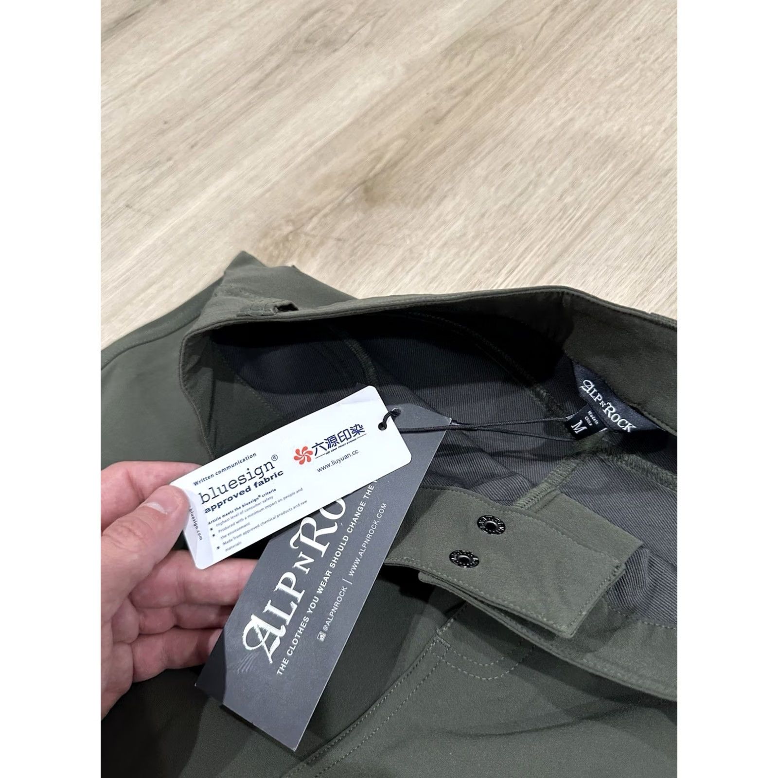 Olive NWT Alp-n-Rock Naomi Straight Leg Pants Olive Size Medium Olive Green Nylon Spandex Dress Pants Front Flat Front Comfort Stretch Womens Pants Size 32" / US 10 / IT 46 - 7 Thumbnail