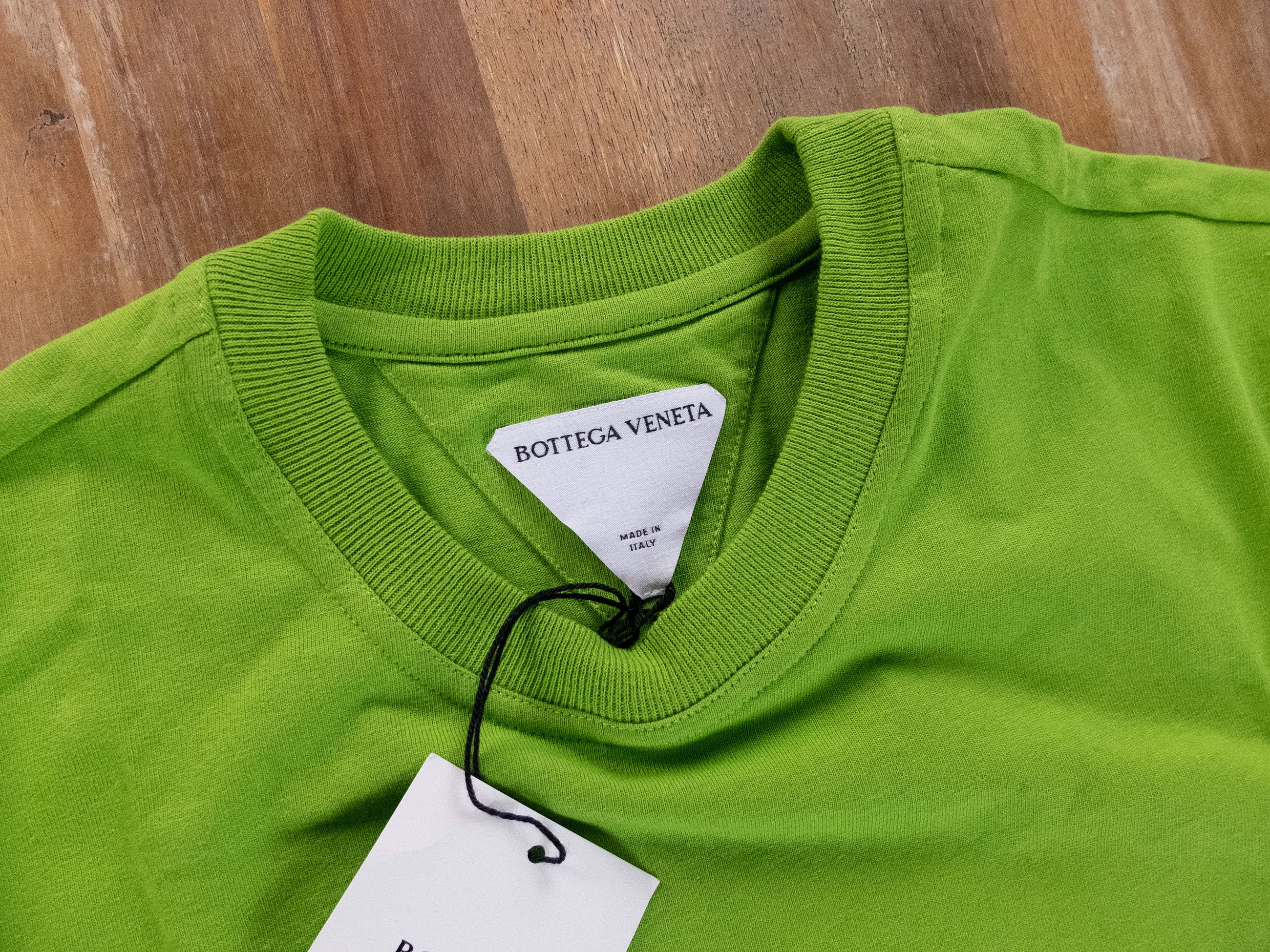Bottega Veneta BOTTEGA VENETA Sunrise solid green cotton t-shirt Medium q Size US M / EU 48-50 / 2 - 2 Thumbnail