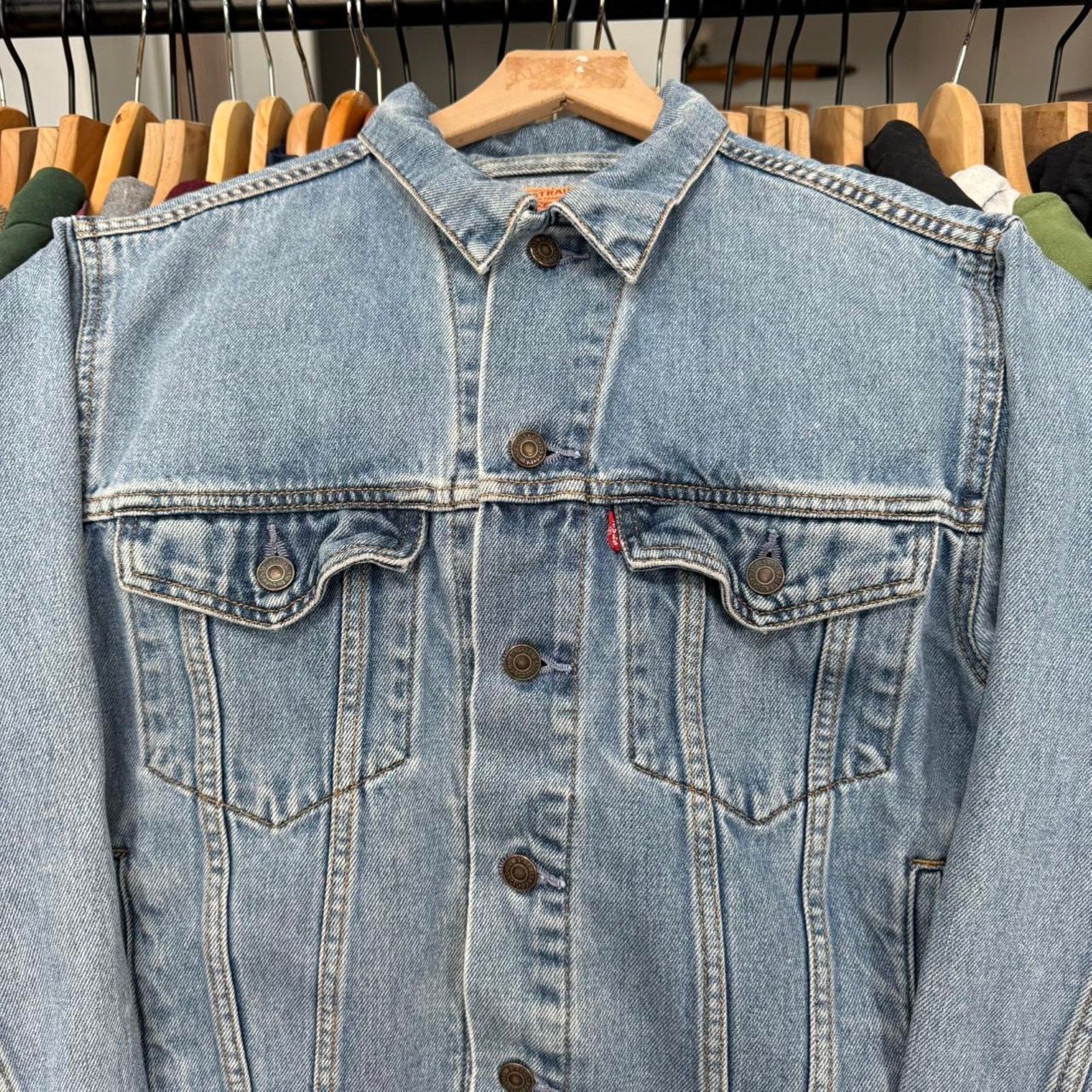 Levi's Vintage 2004 Levi's Standard Deneim Trucker Jacket Racing Size US S / EU 44-46 / 1 - 3 Thumbnail