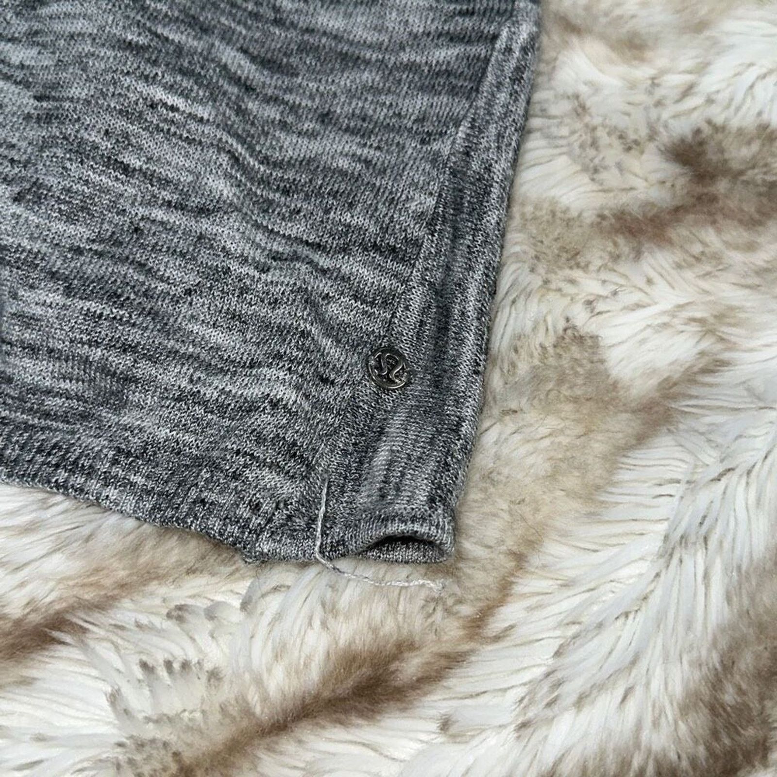 Lululemon Lululemon Knit Open Back Tank Top | Sz 4 (NO SIZE TAG) Size S / US 4 / IT 40 - 3 Thumbnail