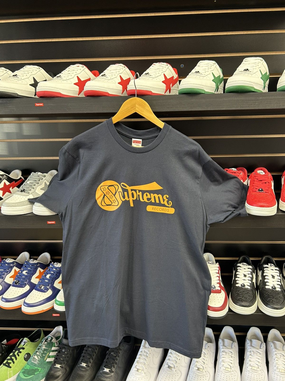 Supreme Supreme Records T-shirt Size US L / EU 52-54 / 3 - 1 Thumbnail