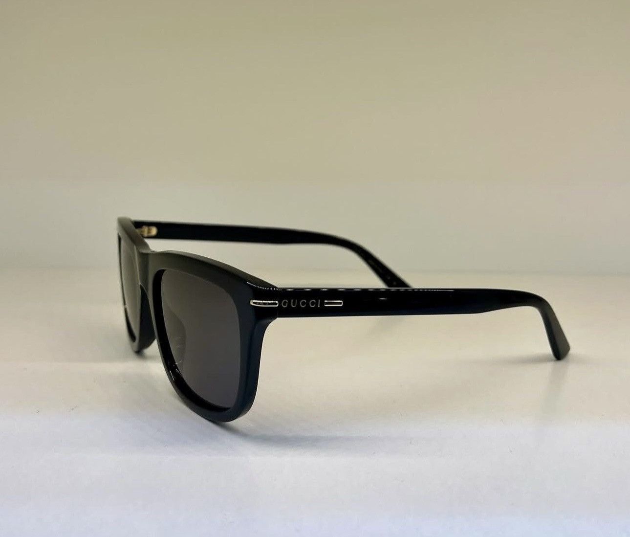Vintage GUCCI SUNGLASSES GG1444S 001 Size ONE SIZE - 1 Thumbnail
