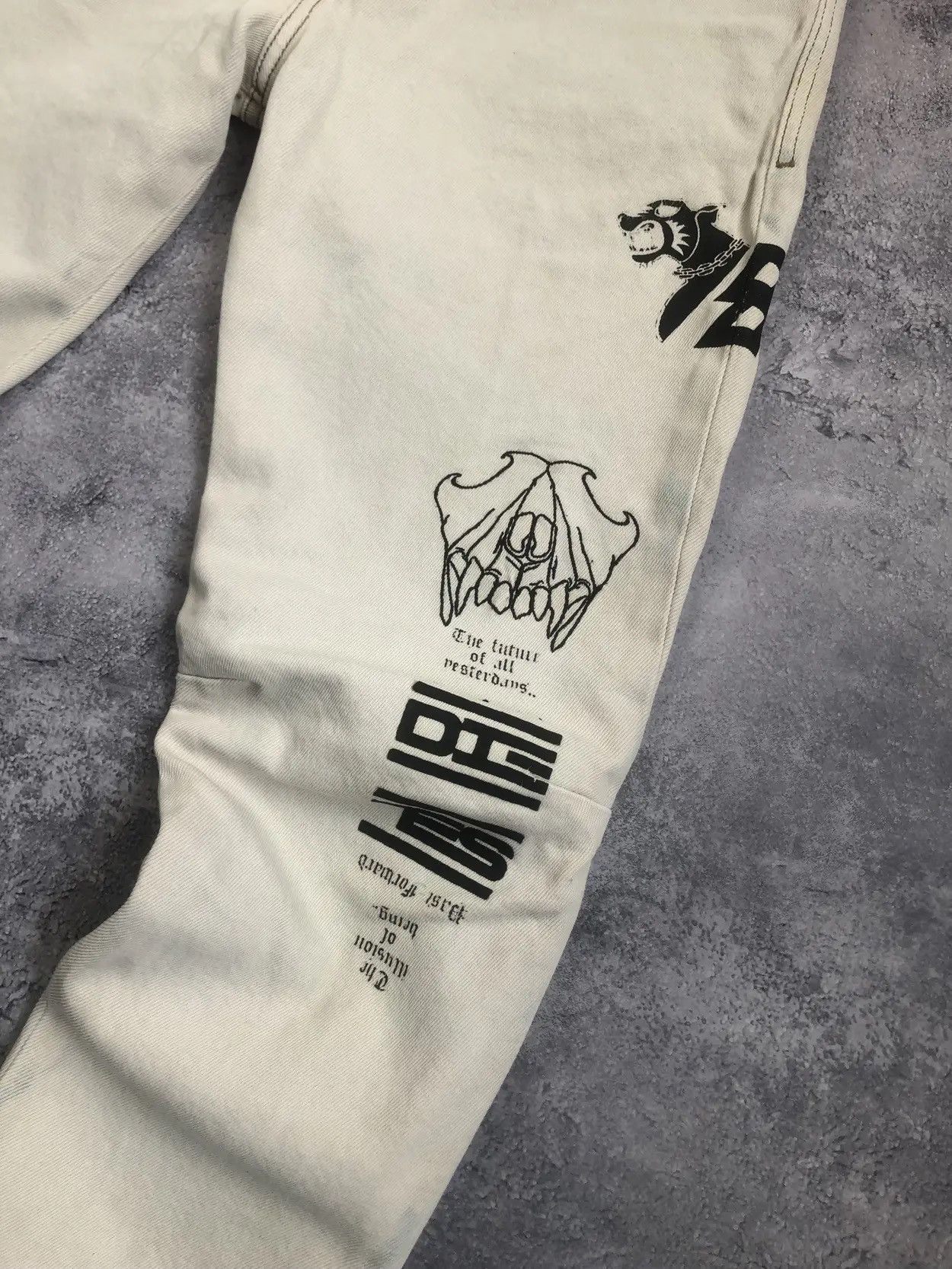 Diesel DIESEL Vintage Big Logo Avantgarde Streetwear Crazy Goth Y2k Size US 29 - 14 Thumbnail