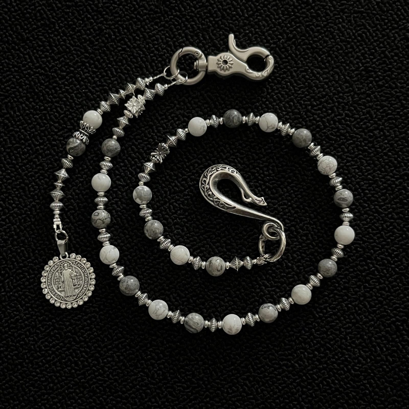 Jewelry Silver and White Beaded Chain Wallet Accessory Size ONE SIZE - 3 Thumbnail