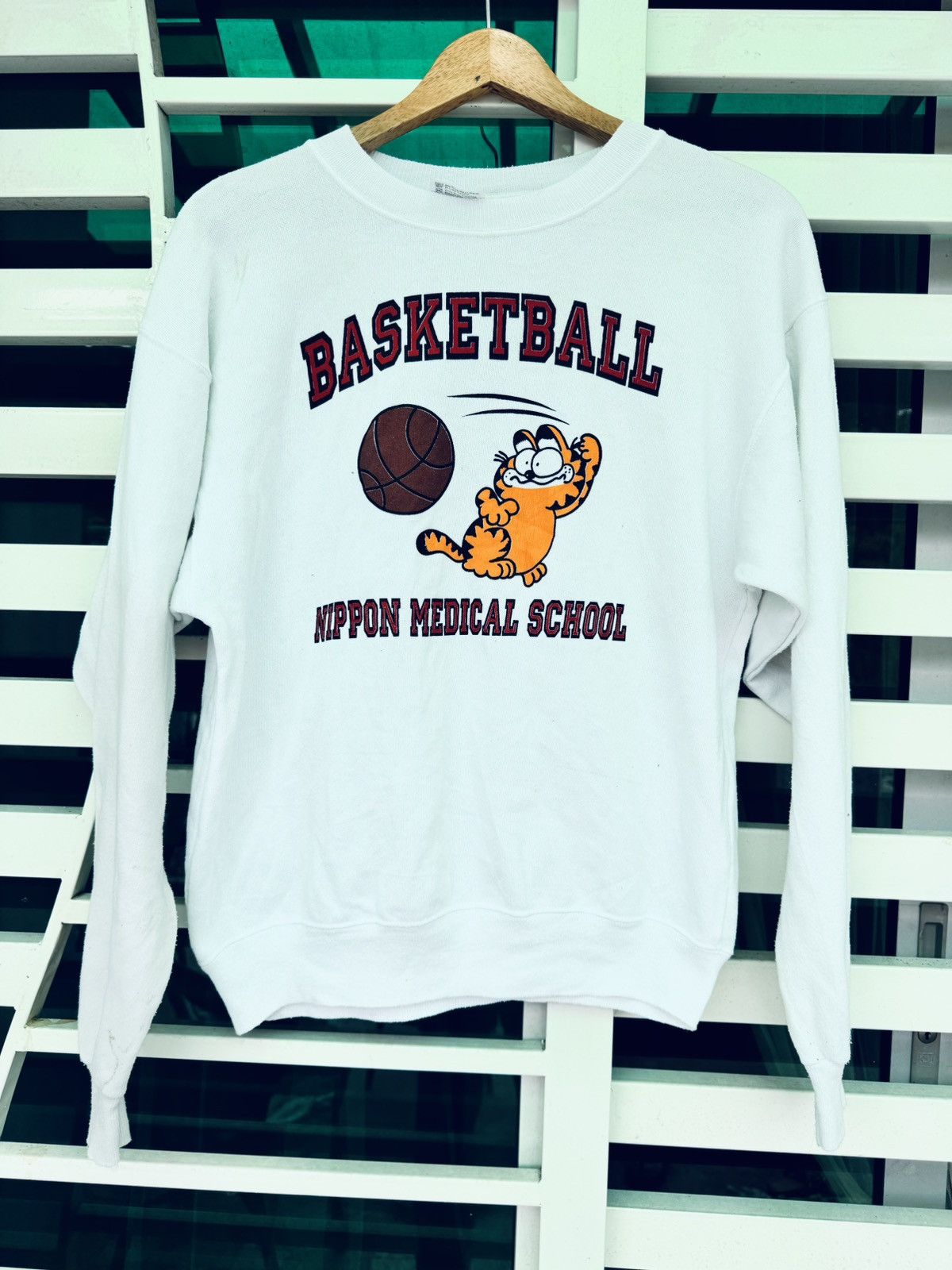 Hanes Garfield Basketball Sweatshirt- Made in USA Size US M / EU 48-50 / 2 - 1 Thumbnail
