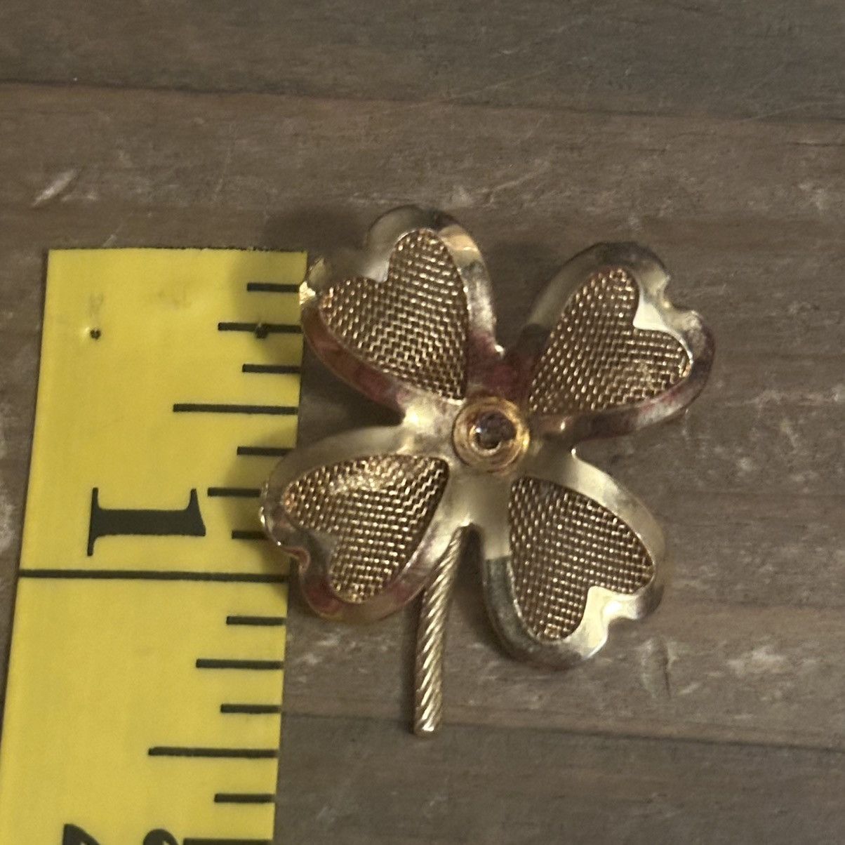 Vintage Vintage gold tone mesh shamrock brooch Size ONE SIZE - 3 Thumbnail