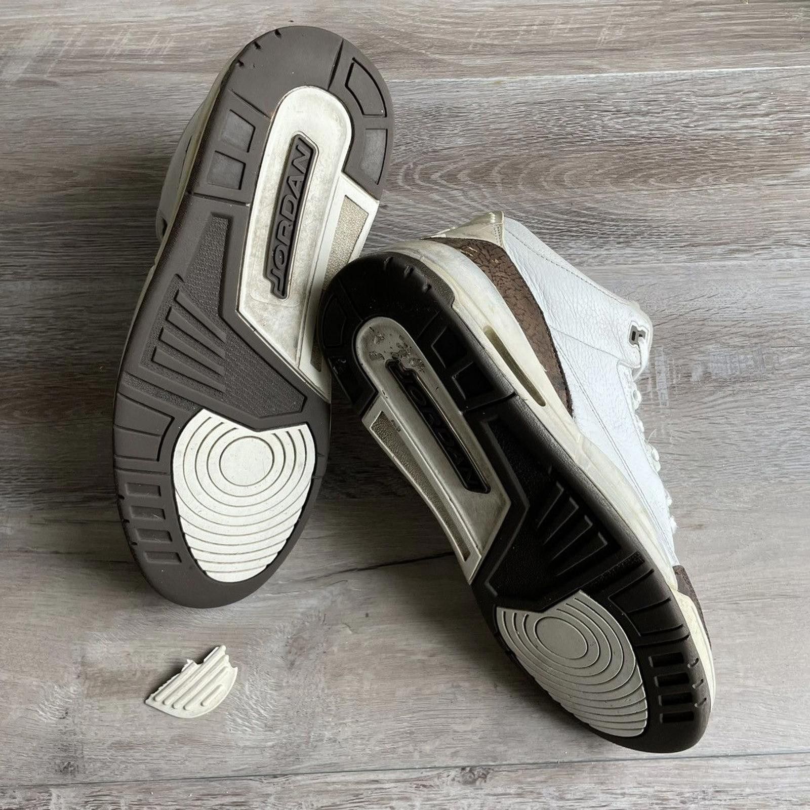 Jordan Brand NIKE • JORDAN 3 OG "2001 White/Dark Mocha" (11M) Size US 11 / EU 44 - 6 Thumbnail