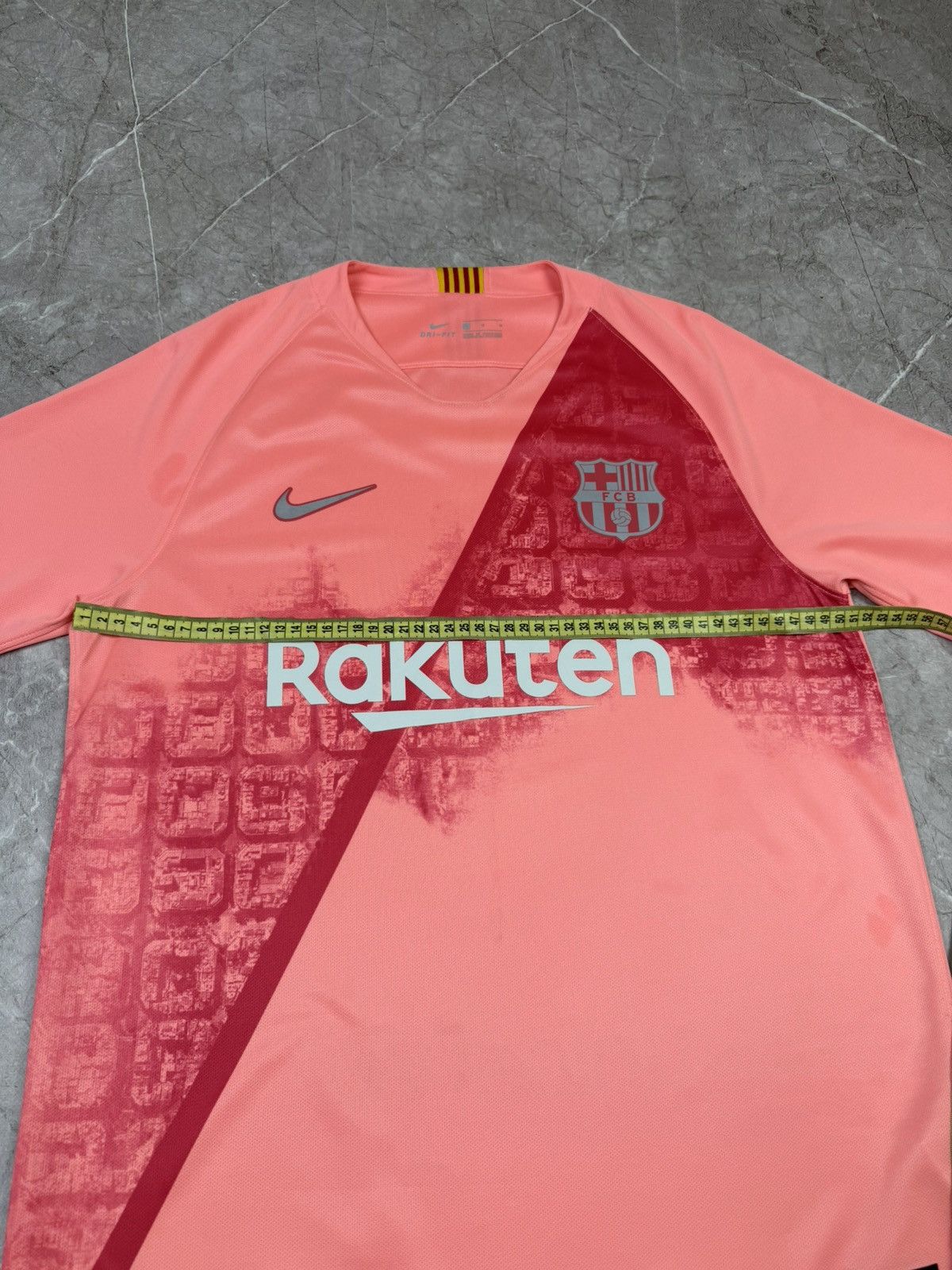 Nike Nike FC Barcelona 2018/2019 Jersey Size M Size US M / EU 48-50 / 2 - 18 Thumbnail