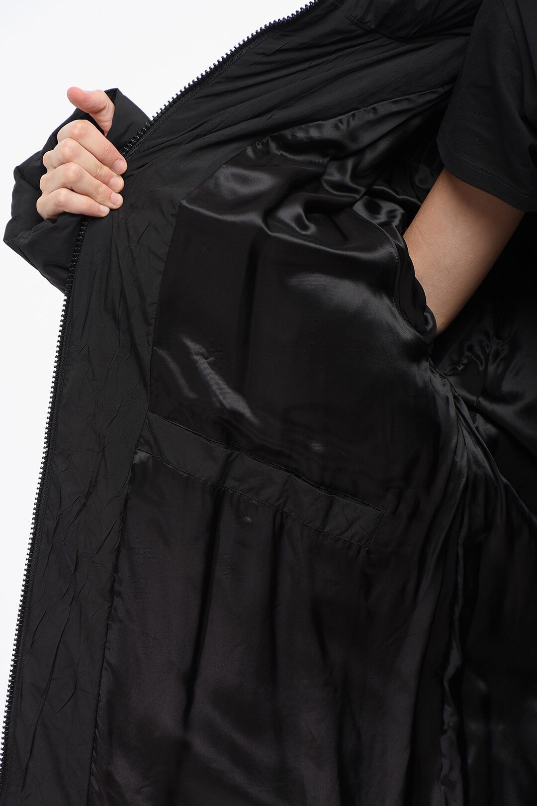 Maison Margiela og1mm0825 Quilted Maxi Down Jacket in Black Size L / US 10 / IT 46 - 5 Thumbnail