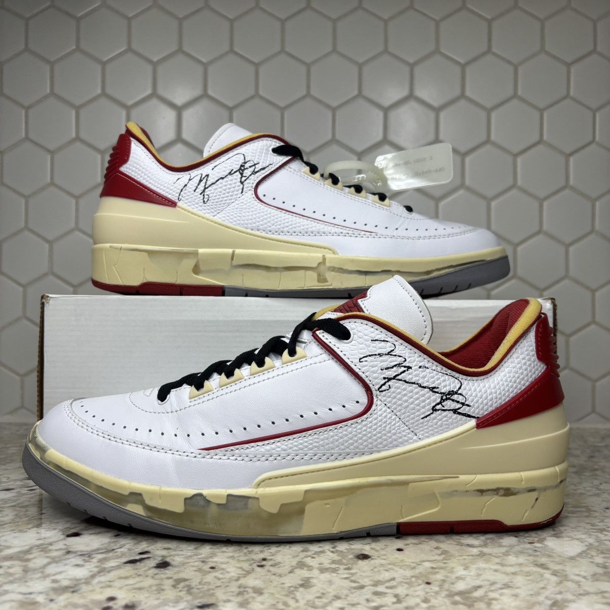 Jordan Brand × Off-White Size 12 - Jordan 2 Retro Low SP Off-White Varsity Red VNDS Size US 12 / EU 45 - 2 Thumbnail