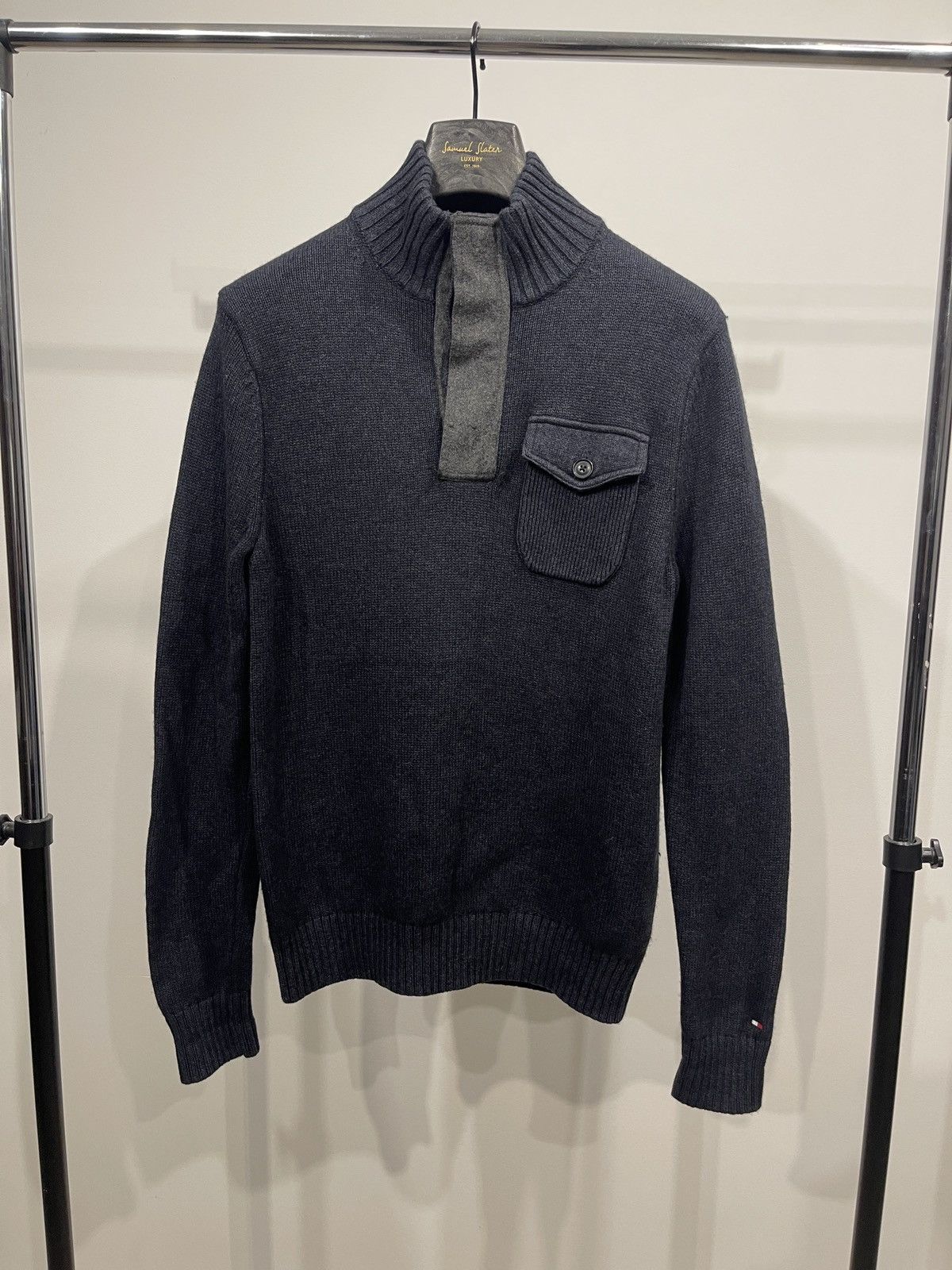 Tommy Hilfiger Vintage tommy hilfiger sweater with buttons dark blue S Size US S / EU 44-46 / 1 - 10 Thumbnail