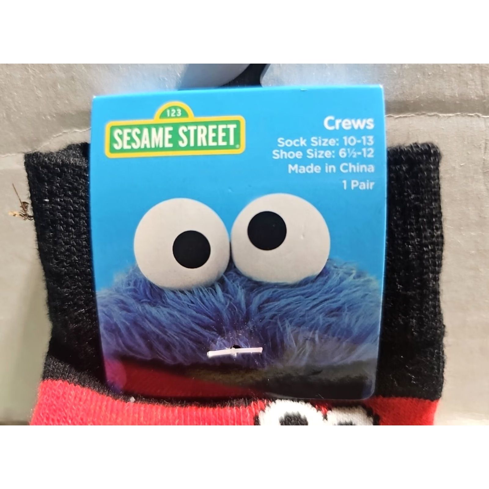 Rainbow NEW SESAME STREET Rainbow Peek-A-Boo Crew Socks 1 Pair SZ 10-13 Adult Unisex Multi-Color Crew Mens Womens Size ONE SIZE - 4 Thumbnail