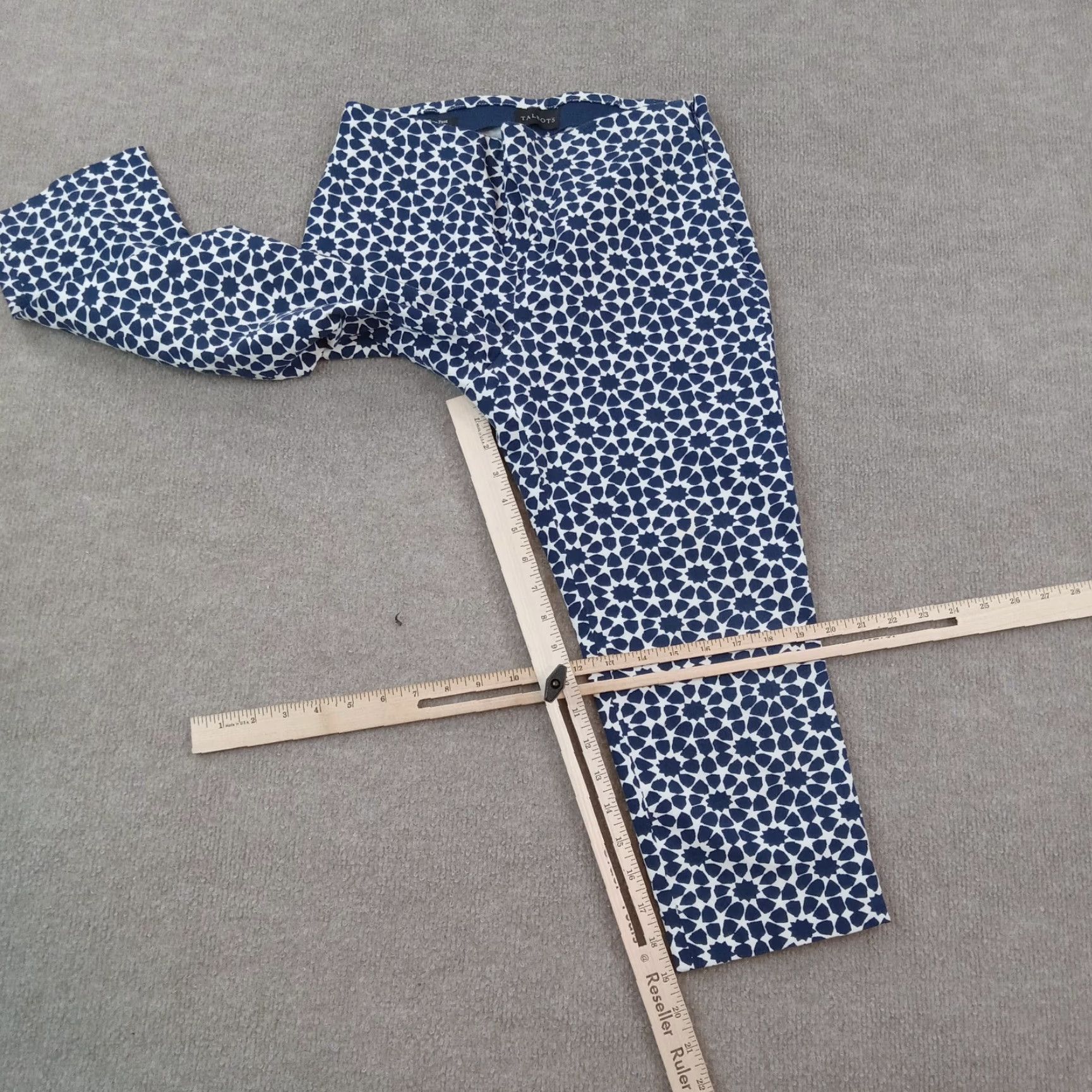 Talbots Talbots Blue White Pants Womens Petite Size 4 Chatham Crop Straight Leg Stretch Size 27" / US 4 / IT 40 - 2 Thumbnail