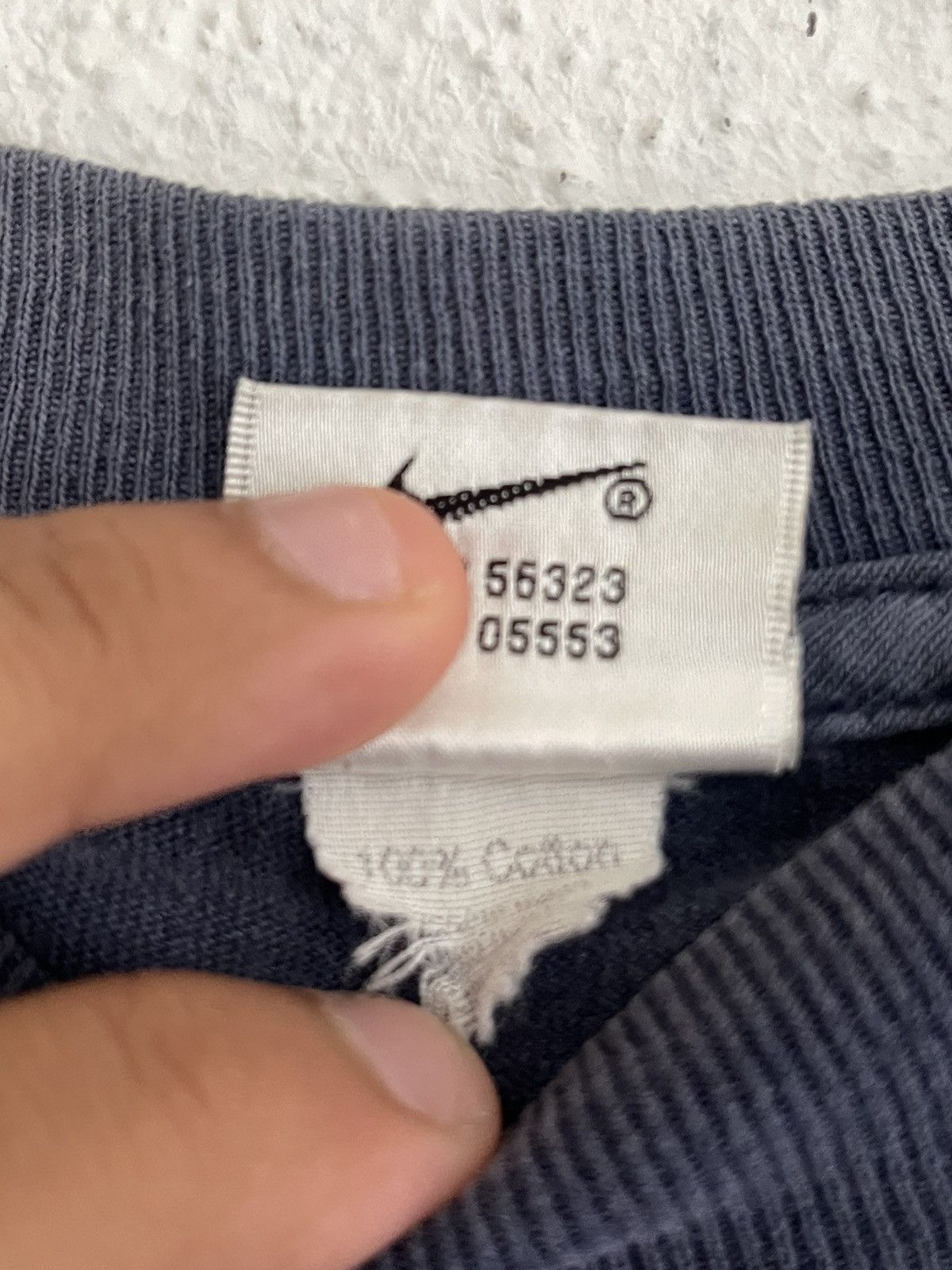 Nike × Vintage Vintage Nike Calvin Peeing Size US L / EU 52-54 / 3 - 4 Thumbnail
