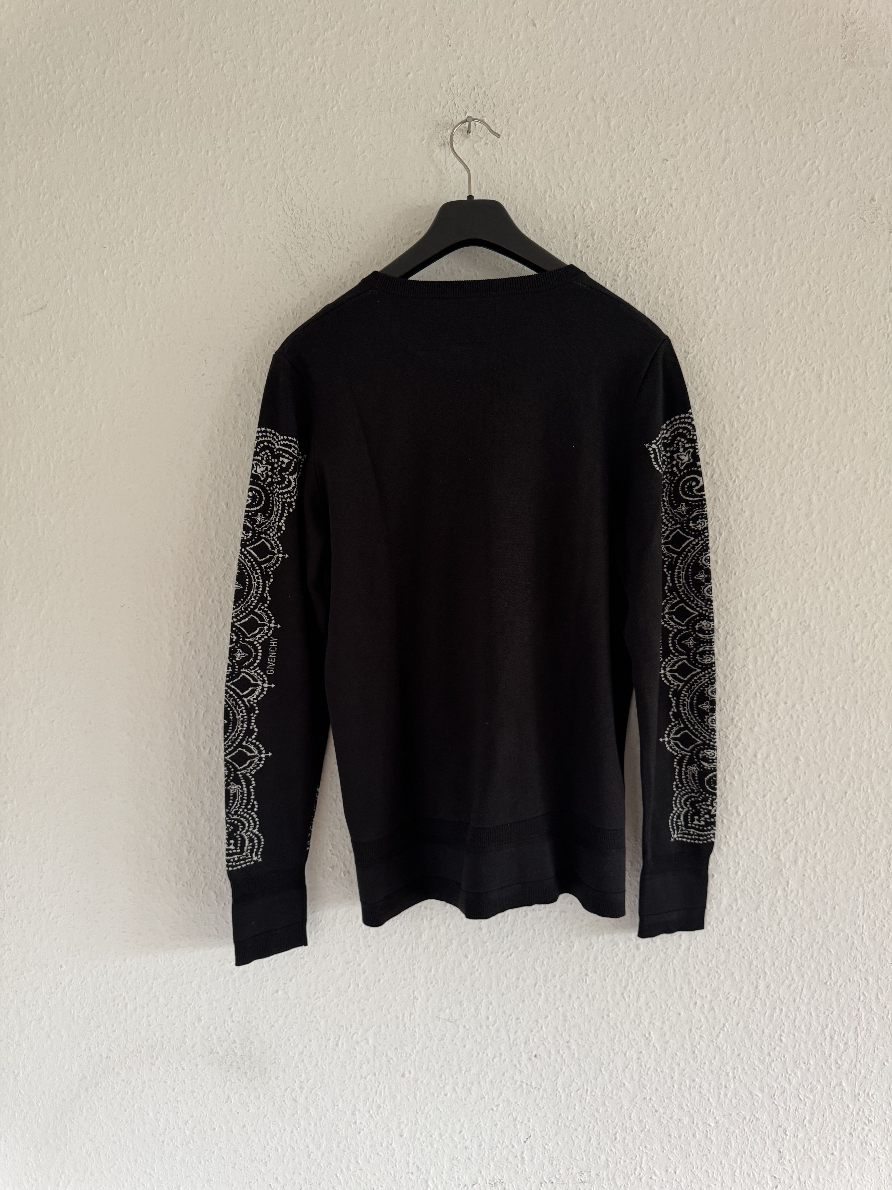 Givenchy Black White Paisley Silk Pullover Size US S / EU 44-46 / 1 - 9 Thumbnail