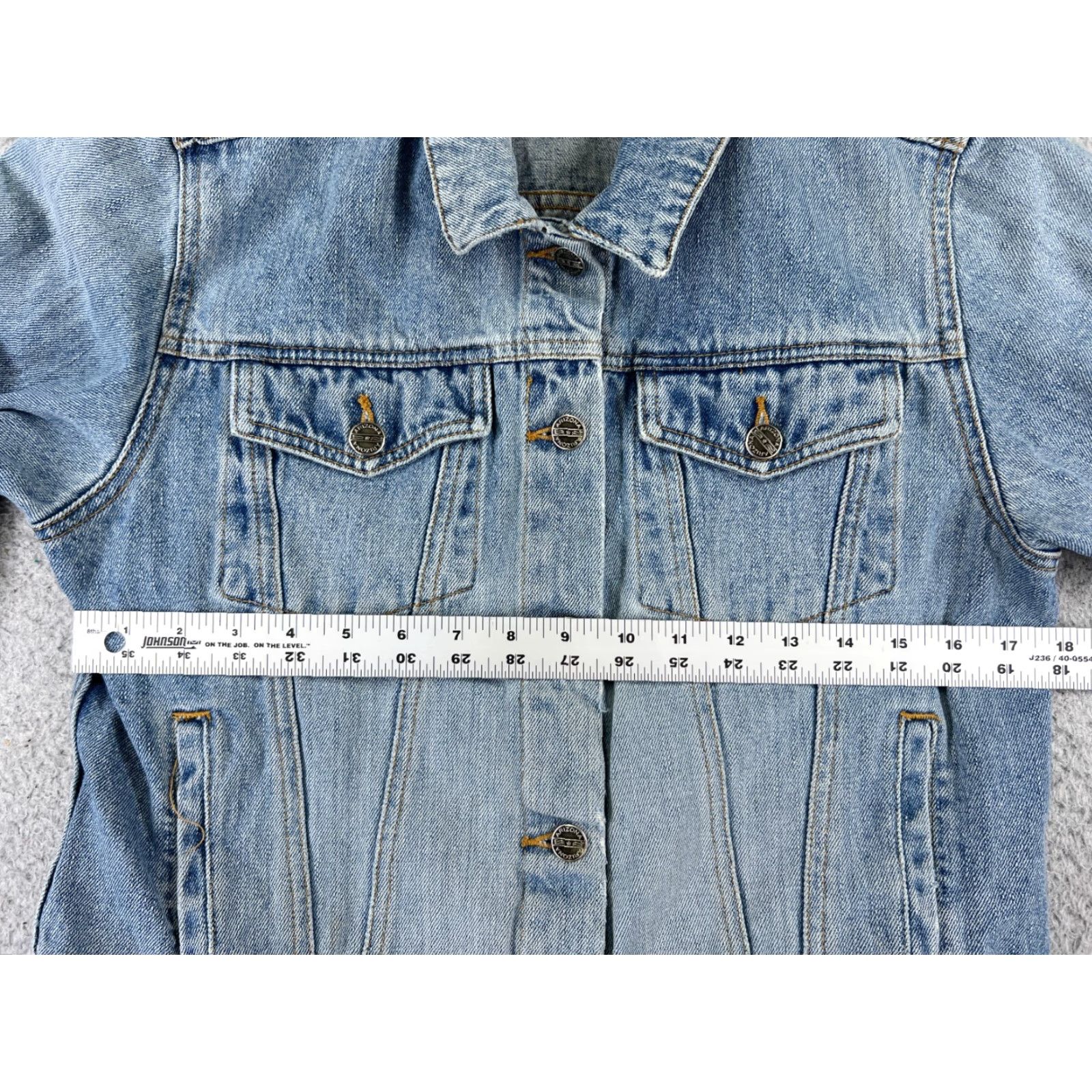Vintage VINTAGE AriZona Jacket Blue Denim 80s 90s XL Girls Womens Pockets Button Embroidered Cotton Short Sleeve Denim Jacket Size 40" / US 18 - 7 Thumbnail