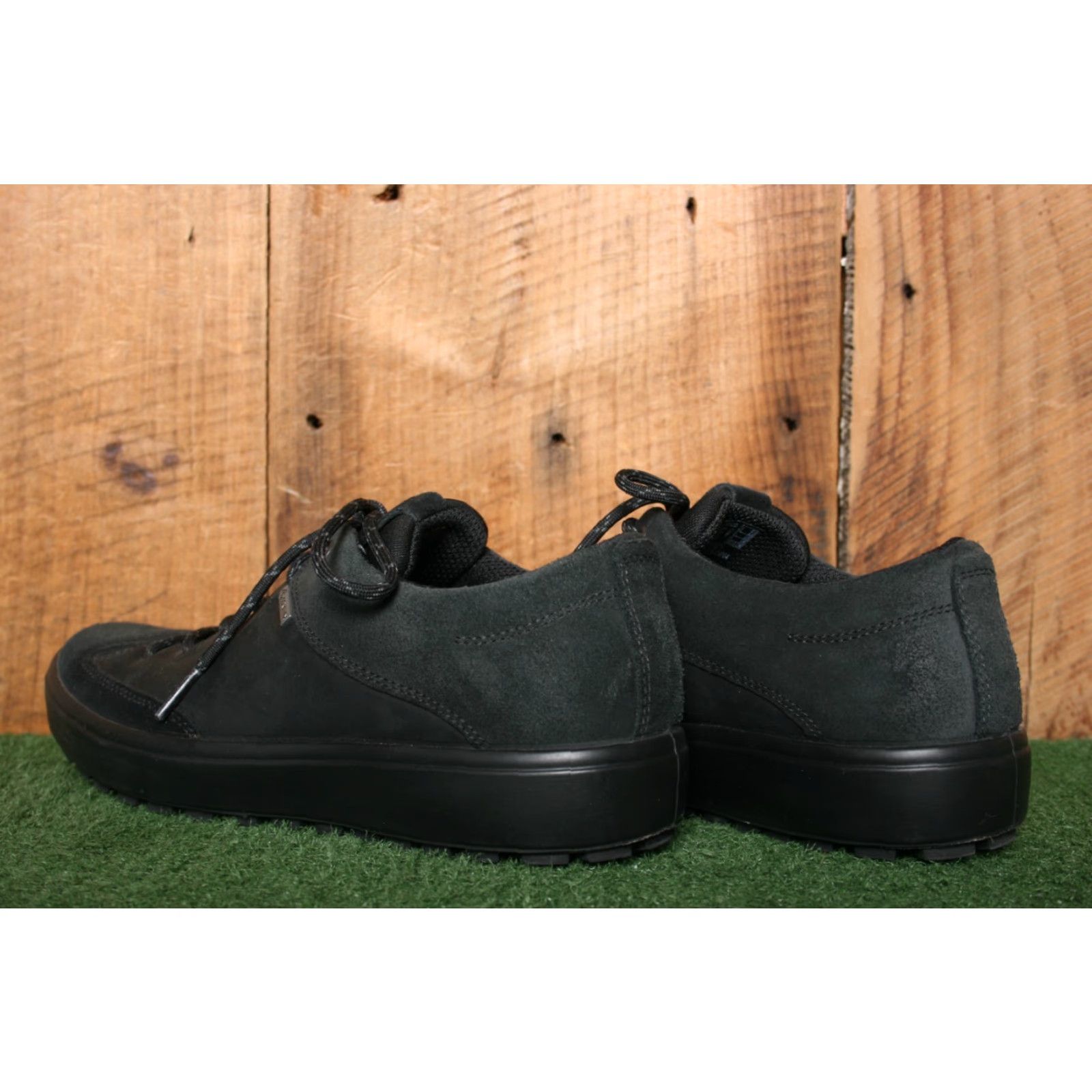 Ecco ECCO Soft 7 Tred Black Leather Gore-Tex Sneakers EUR 39 US 5-5.5 Men’s Shoes Sneaker Casual Leather Upper Size US 5.5 / EU 38 - 3 Thumbnail