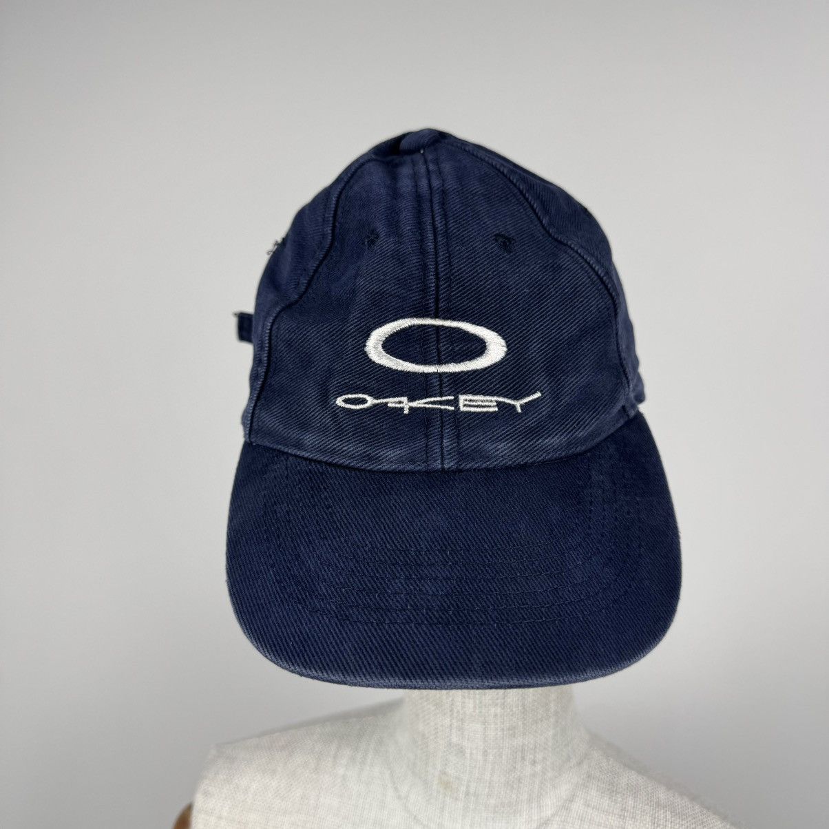 Oakley × Vintage Vintage Oakley Y2K Embroidered Big Logo Cap Hat Size ONE SIZE - 3 Thumbnail