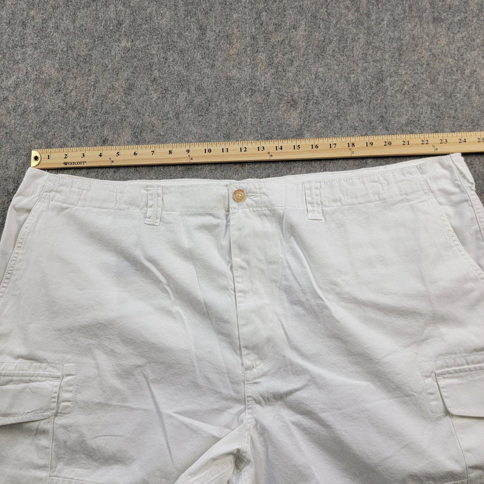 Polo Ralph Lauren Polo Ralph Lauren White Relaxed Fit Cargo Shorts 48 Size US 44 / EU 60 - 4 Thumbnail