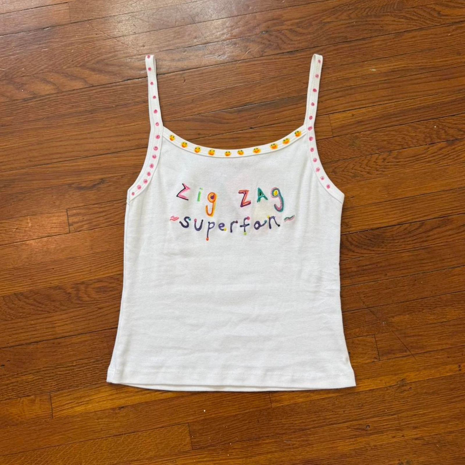 Los Angeles Apparel y2k graphic baby tee spaghetti tank zig zag superfan ✦ Size S / US 4 / IT 40 - 1 Thumbnail