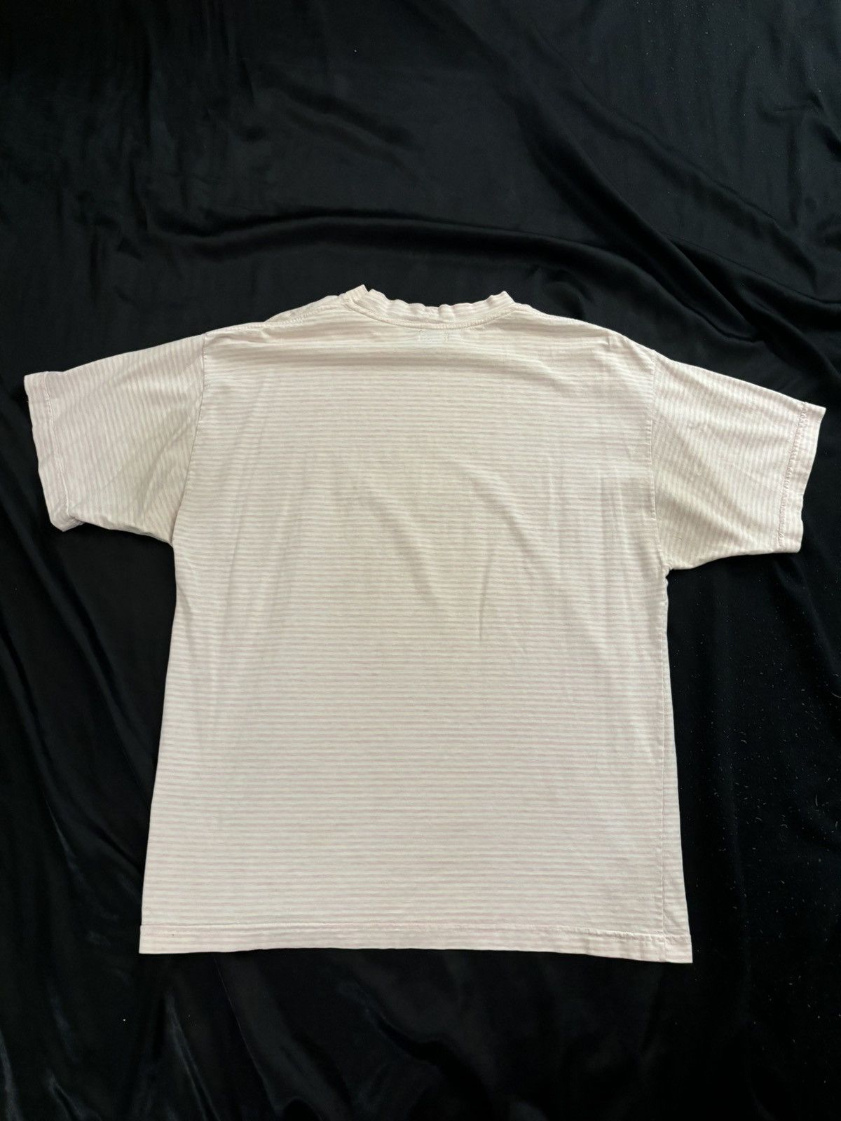 Guess × Vintage Vintage Guess Embroidered T- Shirt RARE pink Size US L / EU 52-54 / 3 - 4 Thumbnail