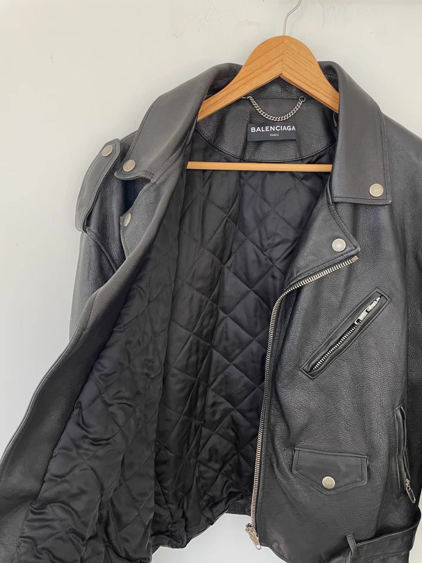 Balenciaga Balenciaga 17FW Men's VintageWashed Biker Leather Jacket Ｑ21 Size US L / EU 52-54 / 3 - 8 Thumbnail