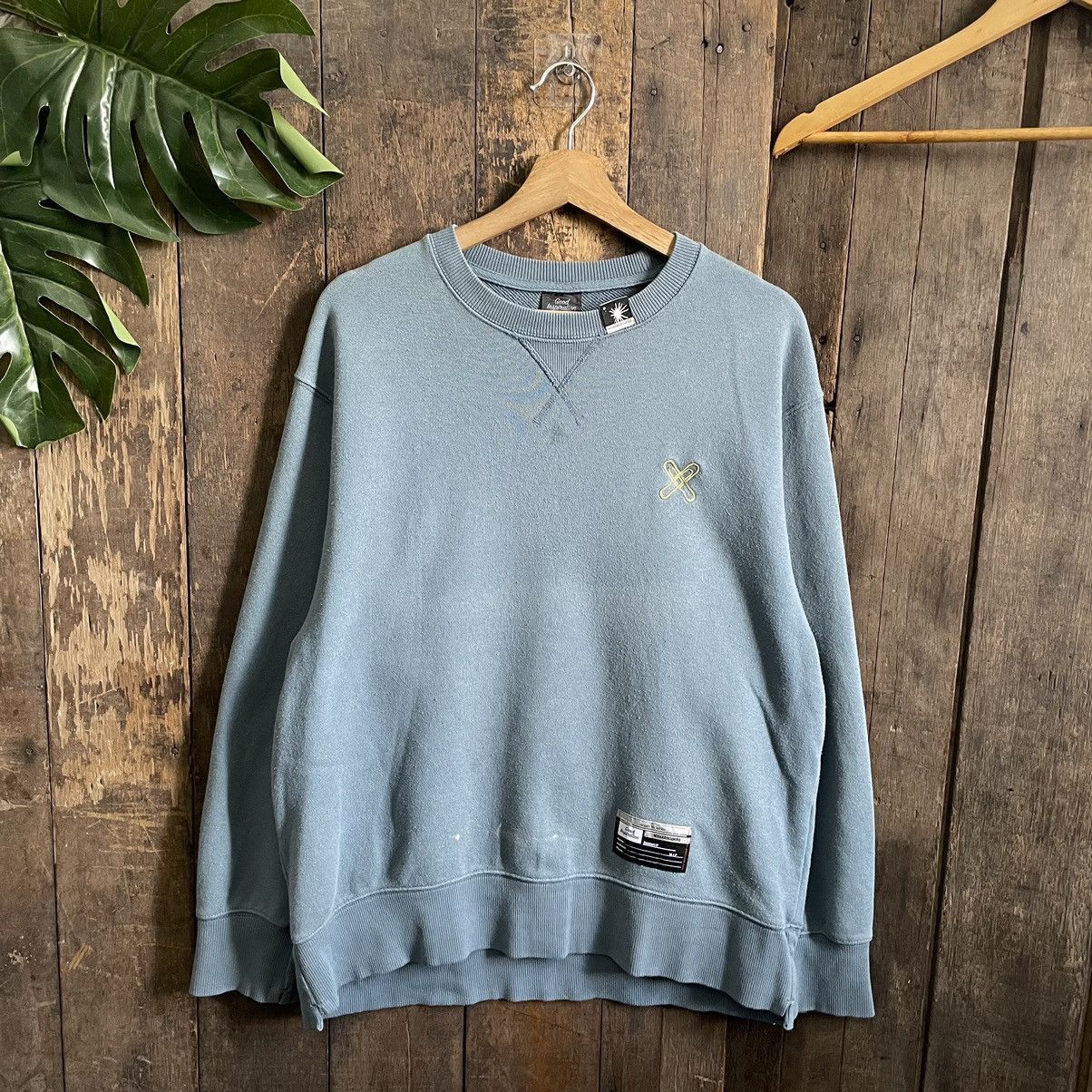 GU x Miharyasuhiro Crewneck