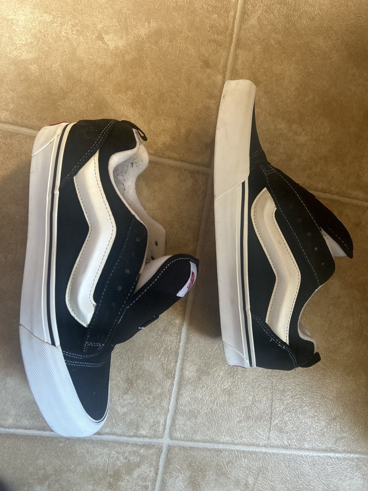 Vans Vans Knu Skool Size US 9 / EU 42 - 1 Thumbnail