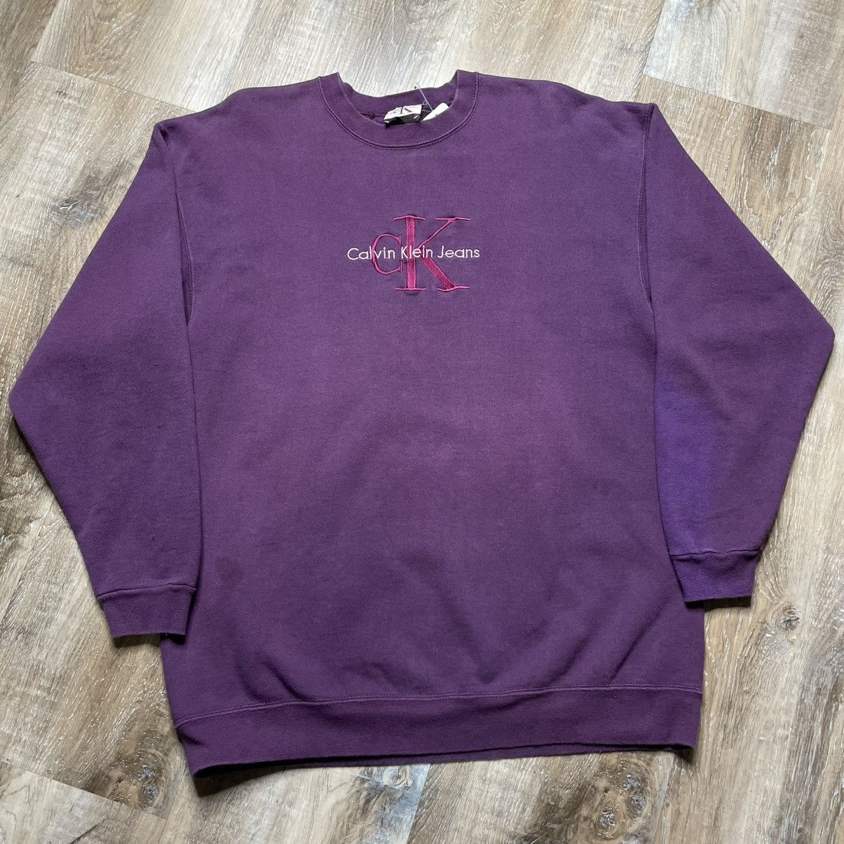 Vintage Vintage Calvin Klein Crewneck Sweatshirt Mens XL 90s Purple Size US XL / EU 56 / 4 - 1 Thumbnail