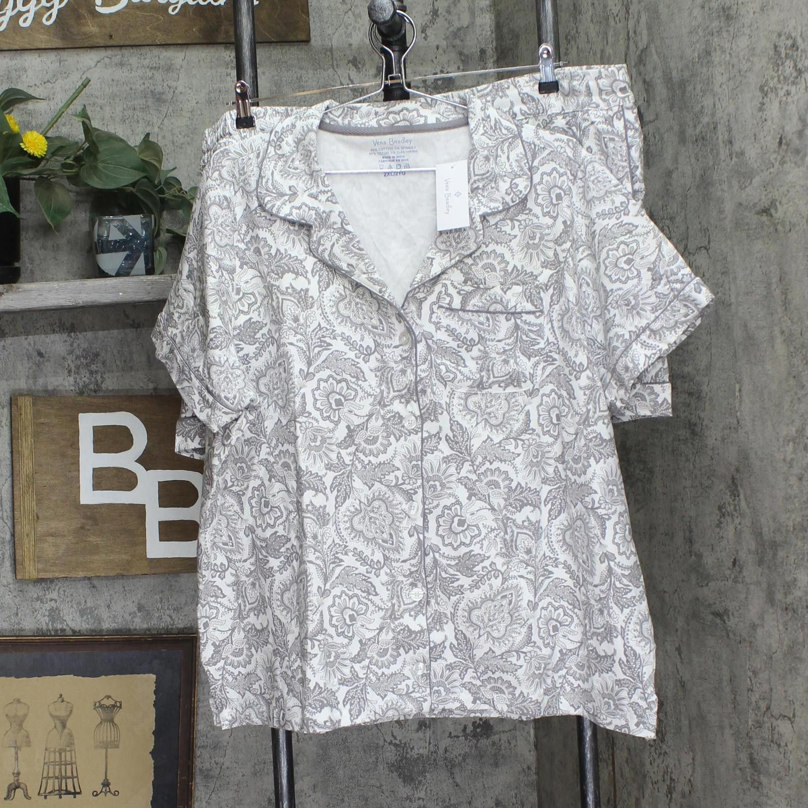 Other Nwt Vera Bradley Set Shirt And Shorts Java Lace Gray 2xl Size XXL / US 16-18 / IT 52-54 - 1 Thumbnail