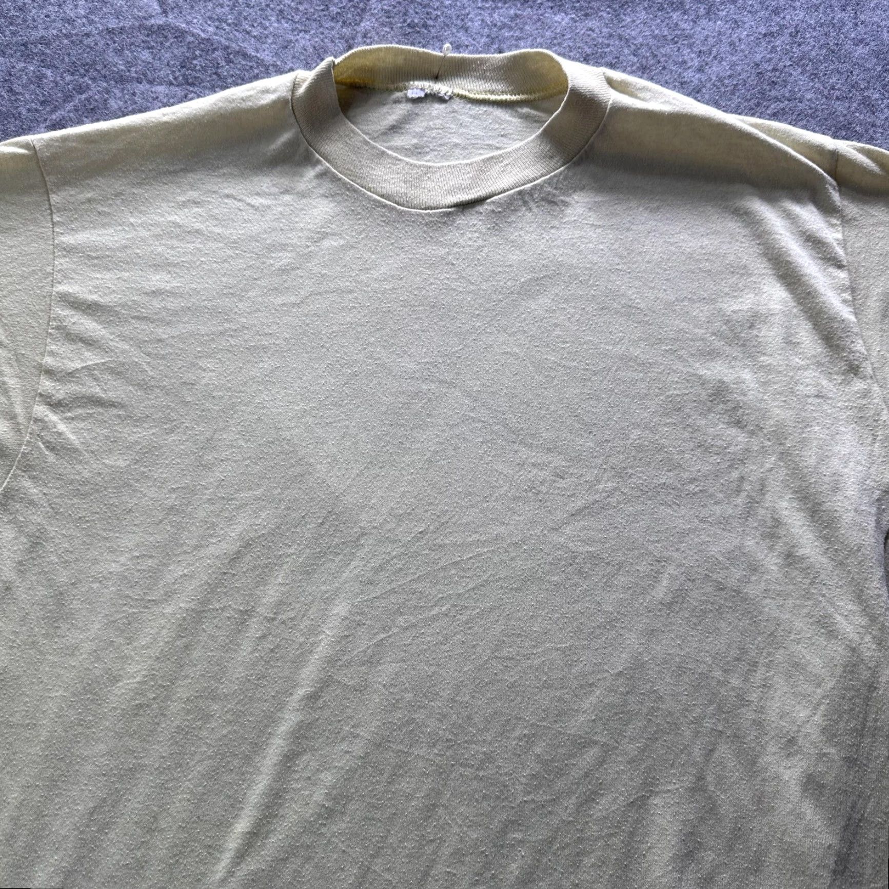 Vintage Shirt Mens XL Yellow Solid Crew Neck Tee Plain Casual Boxy Oversized Classic Size US XL / EU 56 / 4 - 2 Thumbnail