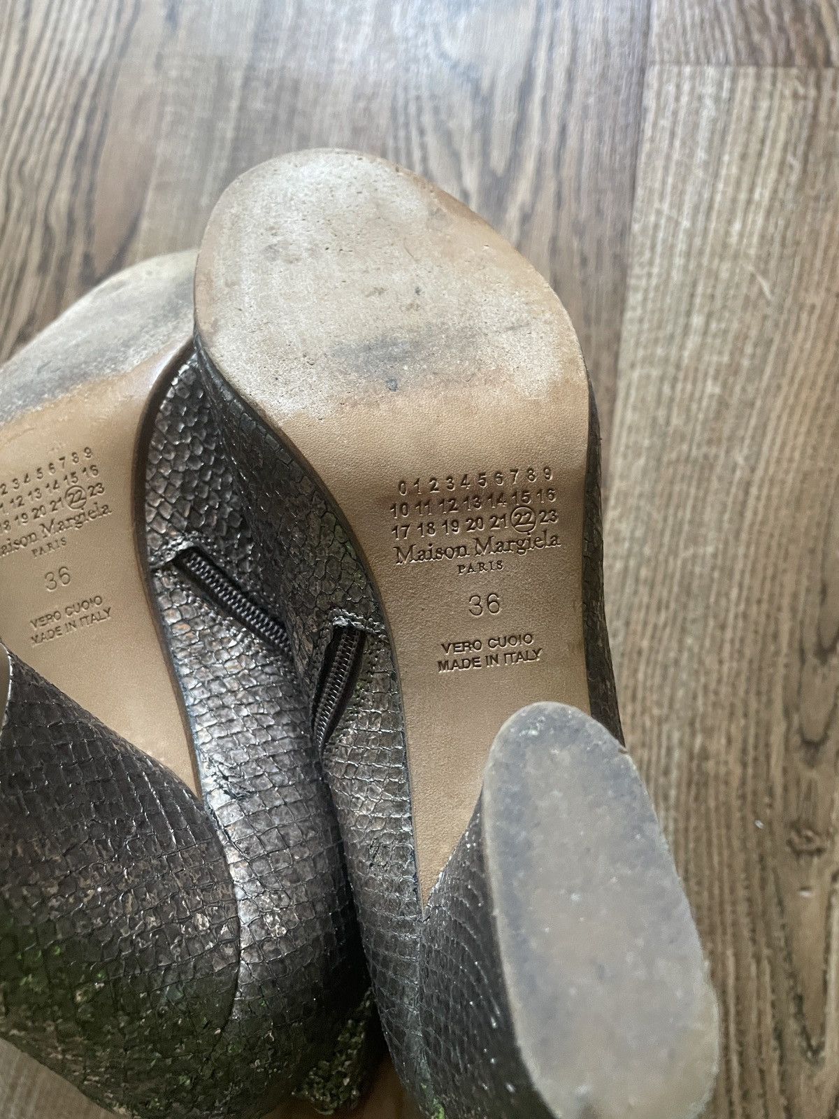 Maison Margiela MAISON MARTIN MARGIELA Silver scales BOOTS Size US 5 / IT 35 - 7 Thumbnail