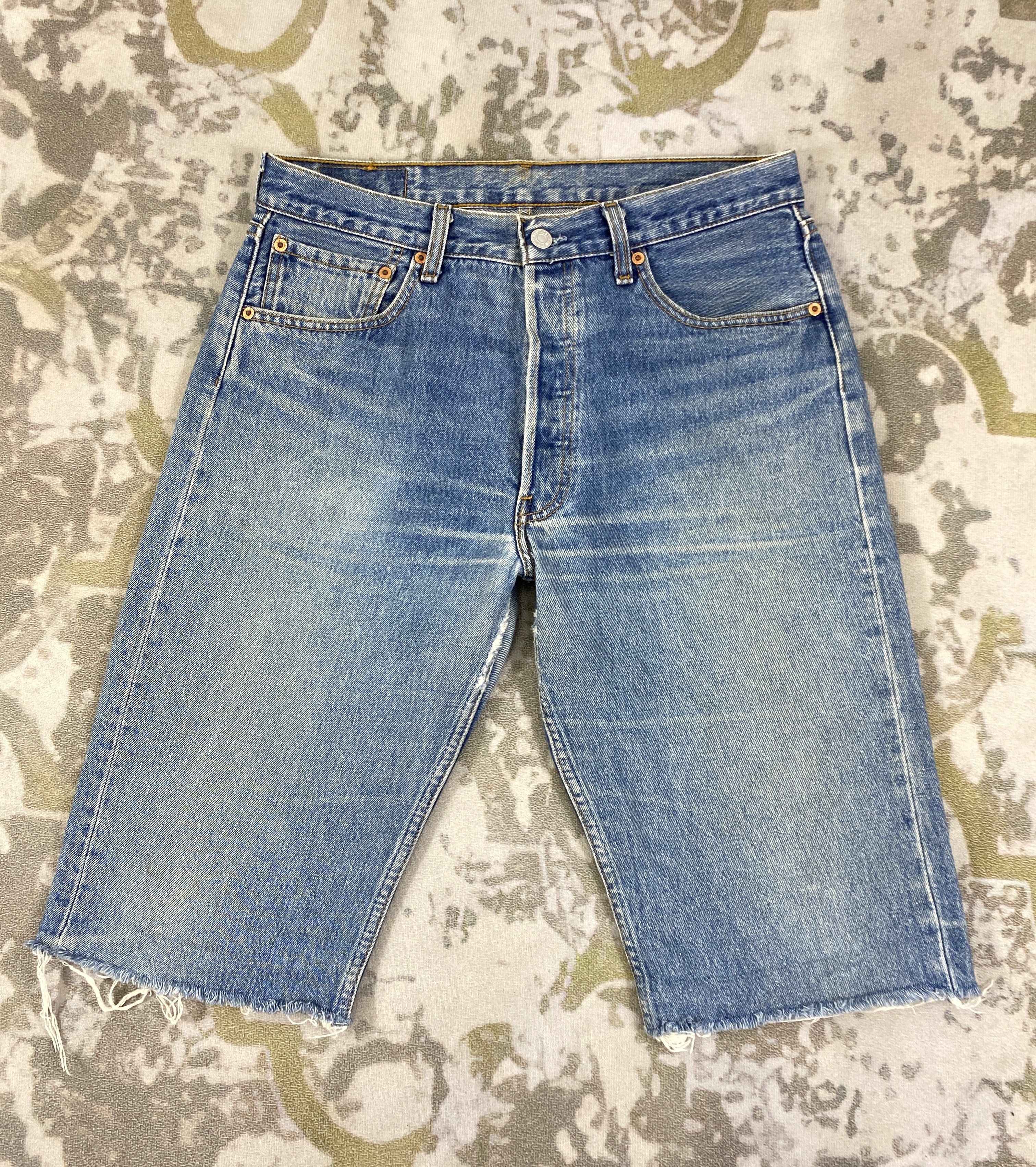 Levi's Faded Blue Vintage Levis 501 Jeans 32x14 - JN3034 Size US 32 / EU 48 - 1 Thumbnail