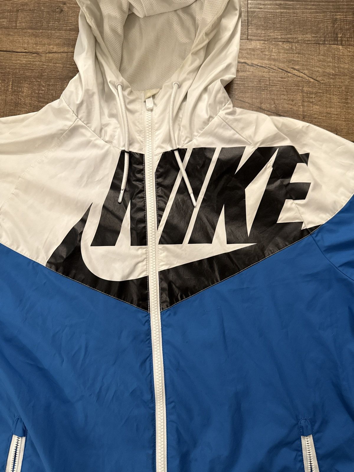 Nike BLUE/WHITE NIKE WINDBREAKER Size US M / EU 48-50 / 2 - 1 Thumbnail