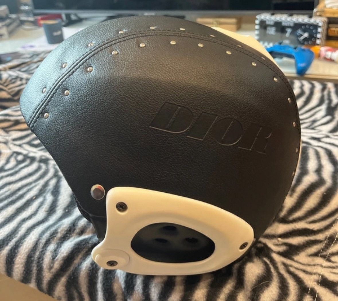 Dior × John Galliano A/W 2004 ARCHIVE SKI LEATHER HELMET Size ONE SIZE - 3 Thumbnail