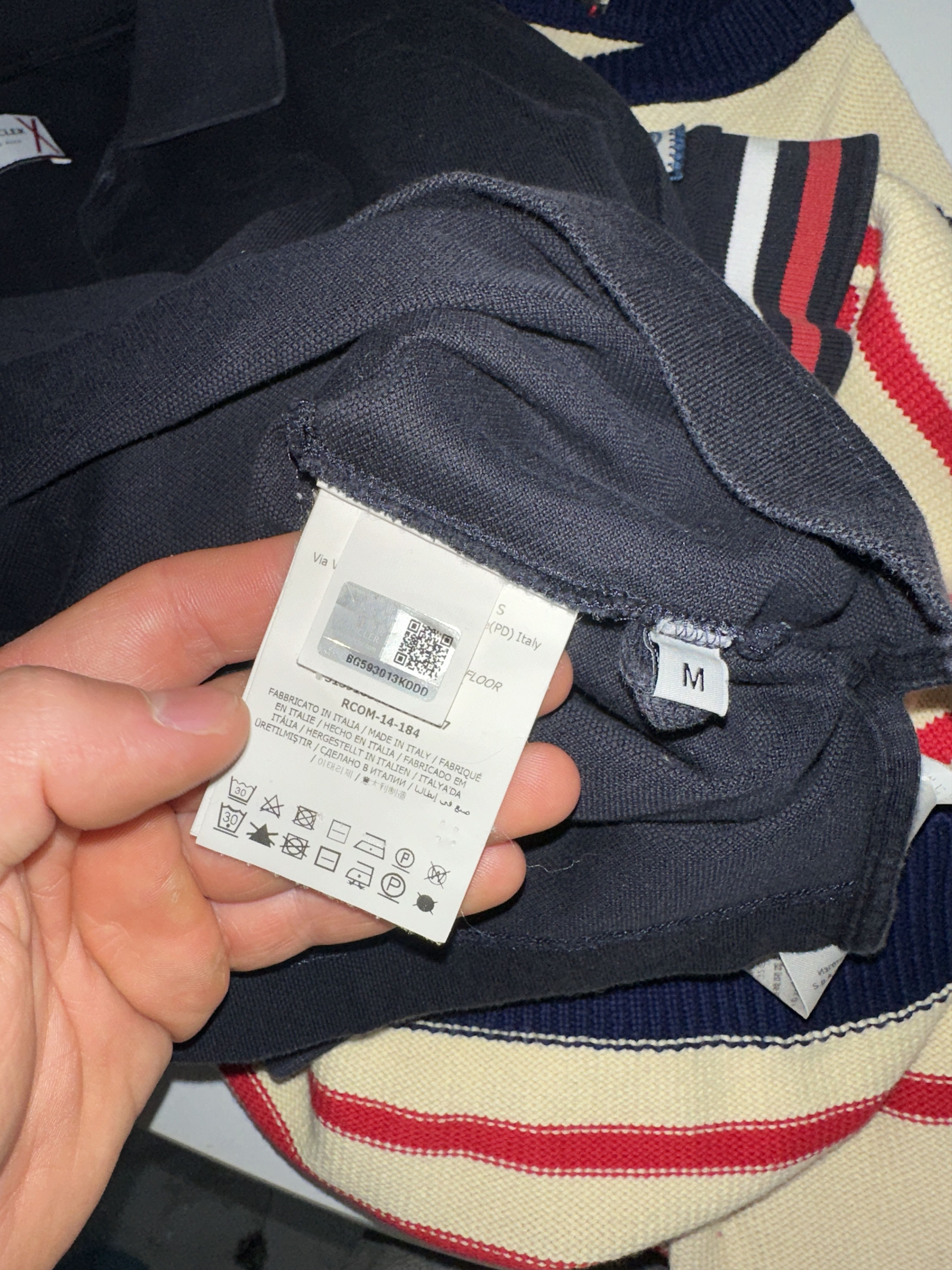 Moncler Moncler Gamme Bleu Blouse Casual Short Sleeve Tee Size M Size US M / EU 48-50 / 2 - 12 Thumbnail