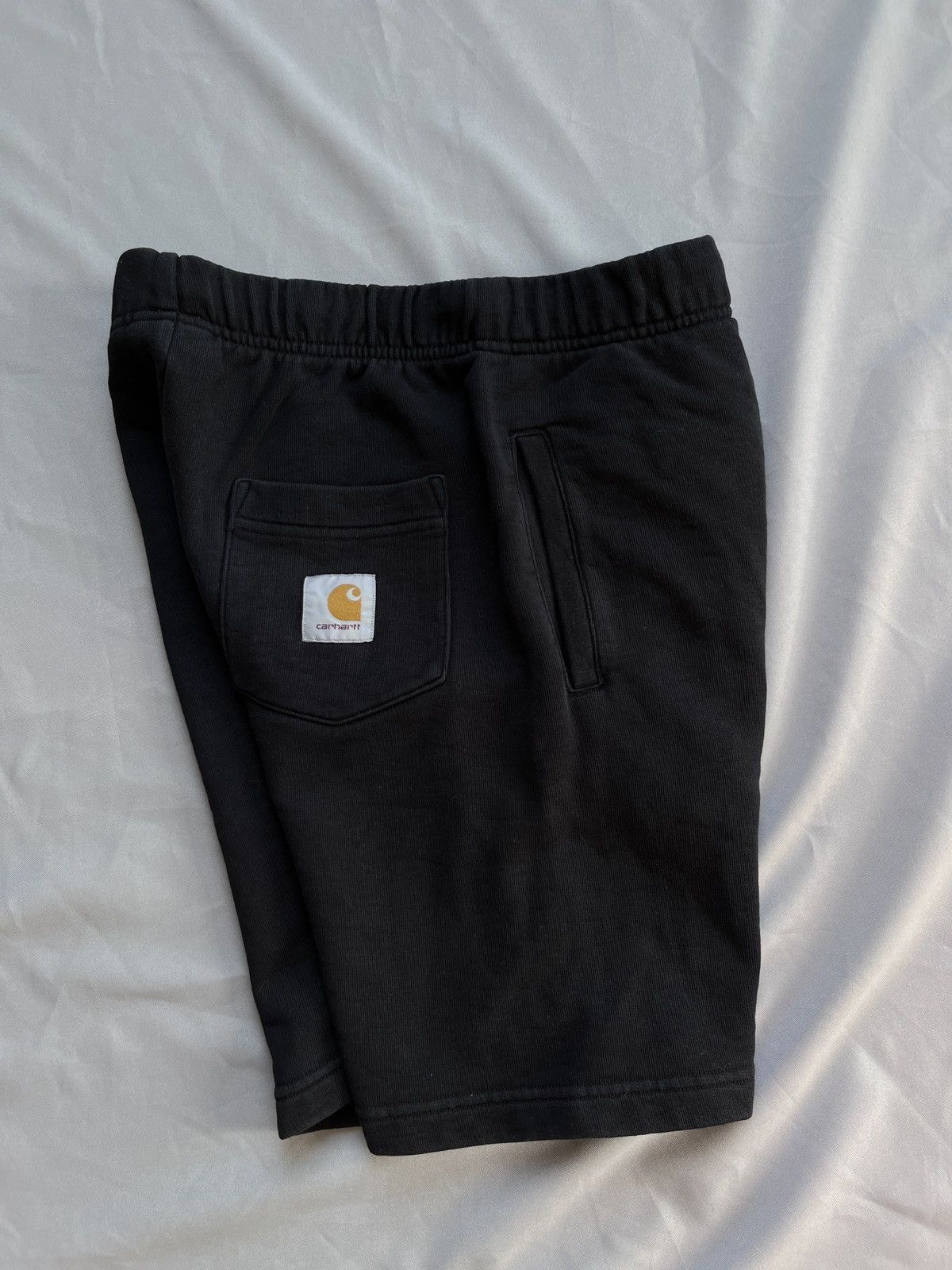 Carhartt Wip Carhartt Wip Pocket Sweat Shorts Black Size US 28 / EU 44 - 1 Thumbnail