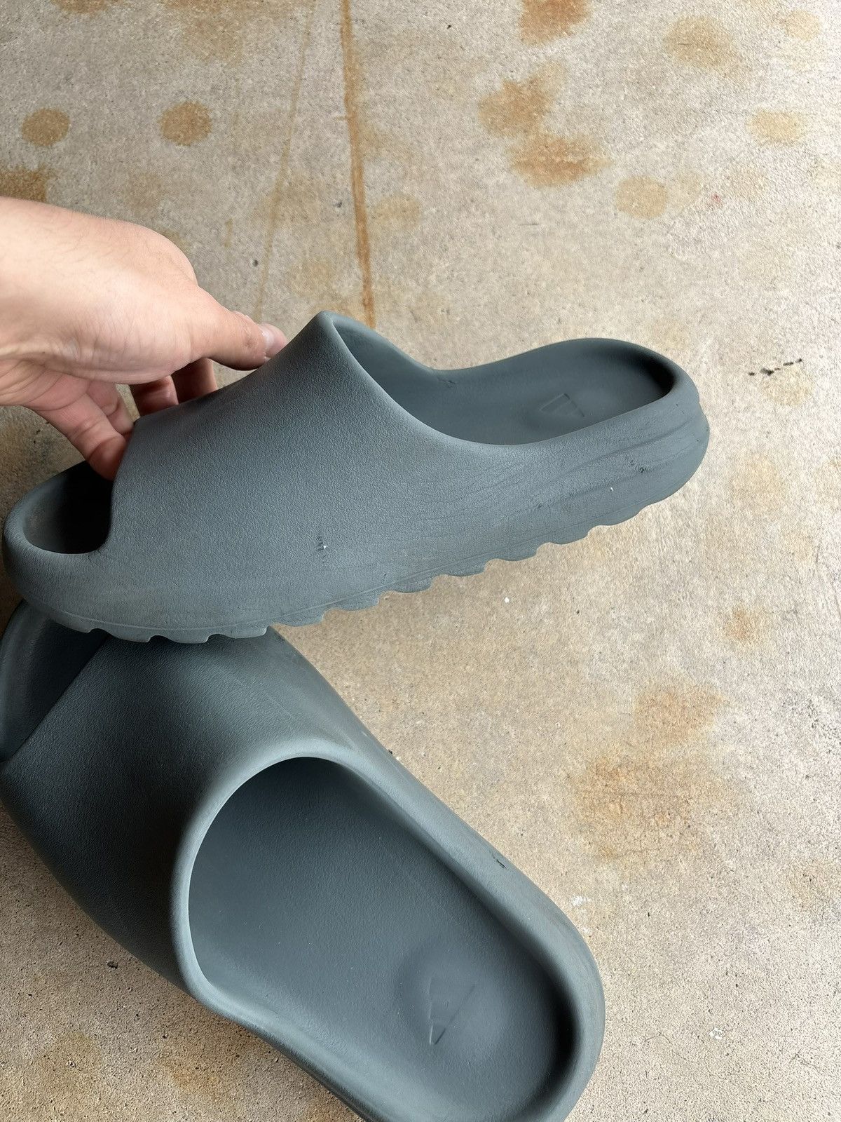 Yeezy Authentic Yeezy Slides Kanye West Slate Colourway Size US 9 / EU 42 - 3 Thumbnail
