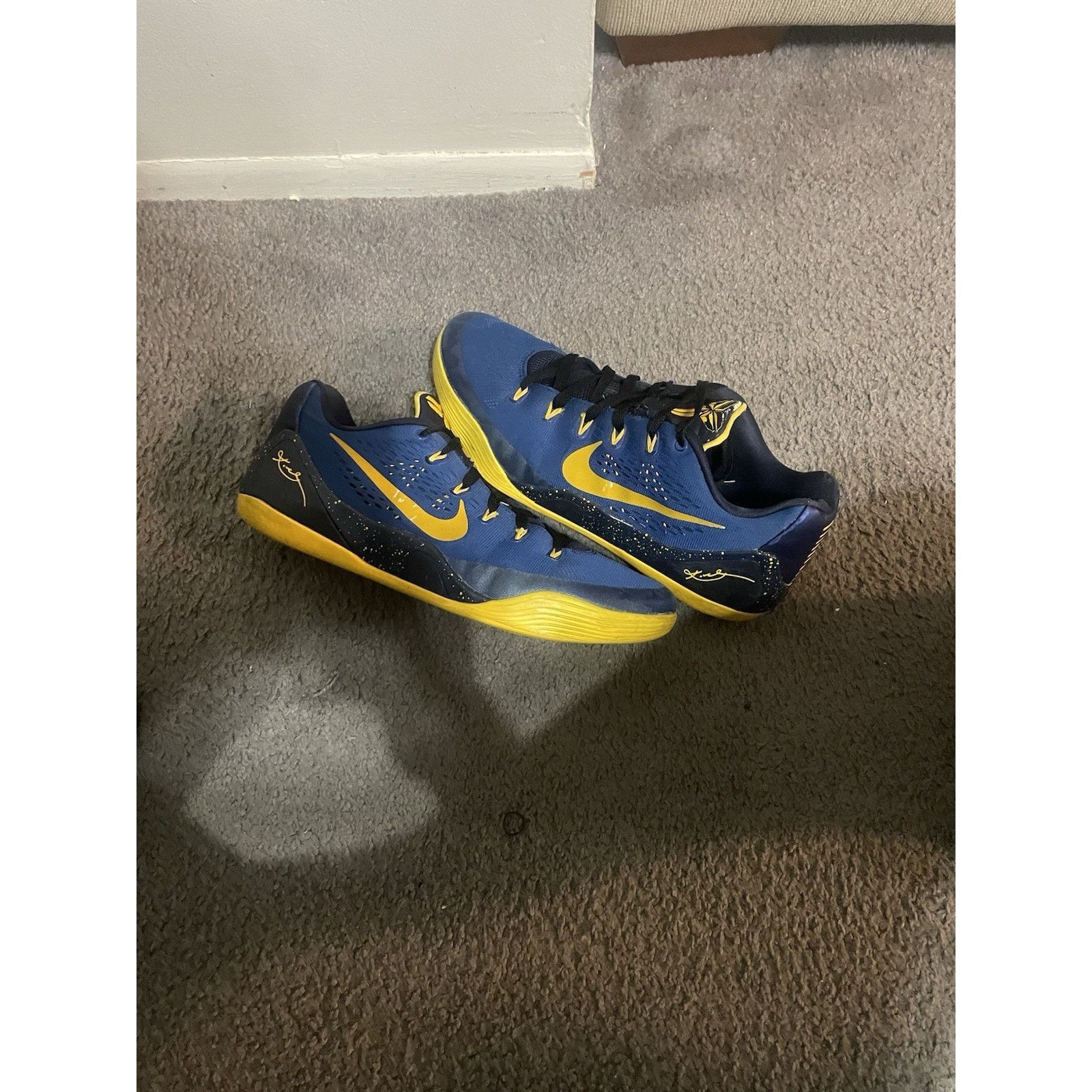 Nike Size 13 - Nike Kobe 9 EM Gym Blue University Gold 646701-474 Size US 13 / EU 46 - 2 Thumbnail