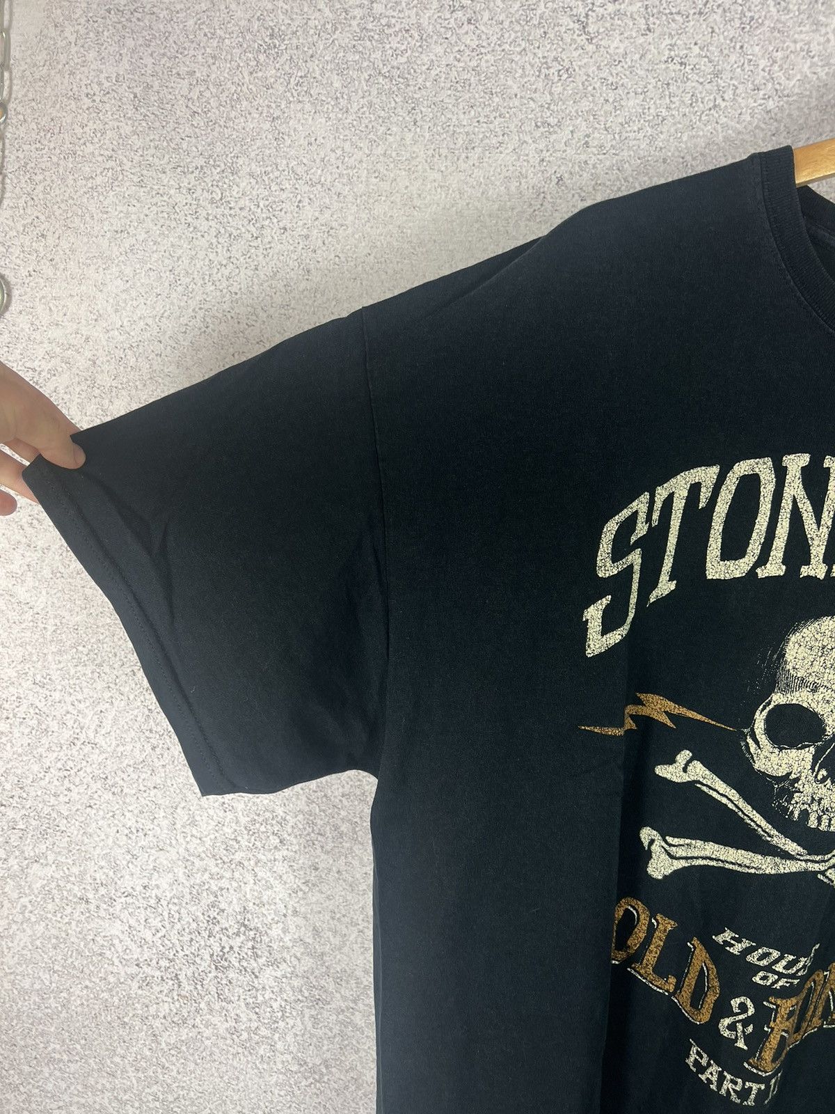 Band Tees Vintage Stone Sour House Of Gold Bones Rock Band T-Shirt Size US XXL / EU 58 / 5 - 6 Thumbnail